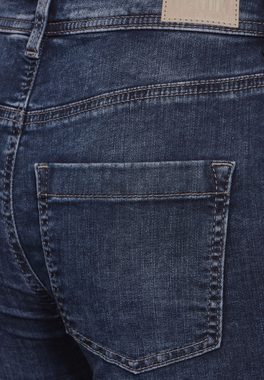 STREET ONE Slim-fit-Jeans in dunkelblauer Waschung