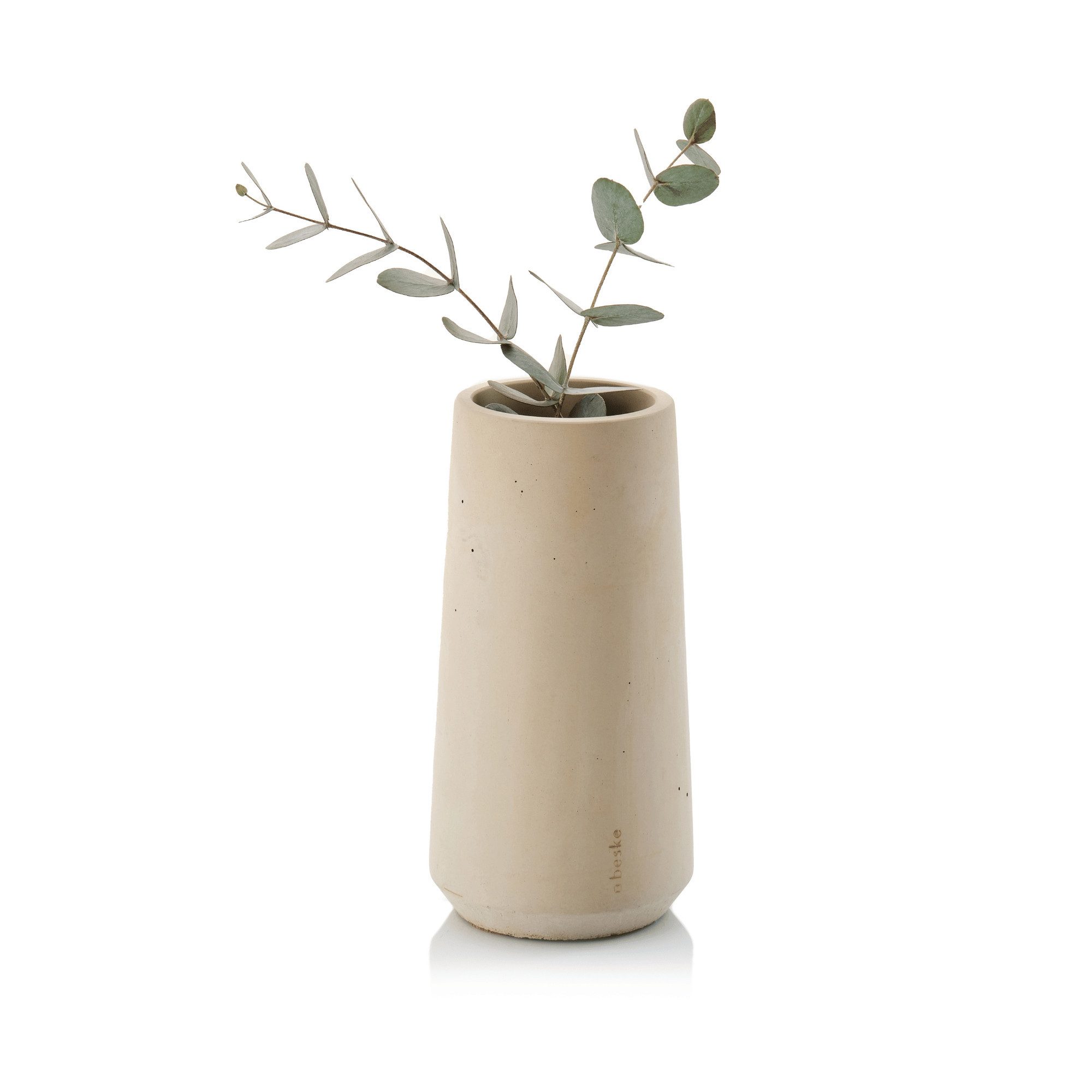 beske Tischvase Betonvase ‘Eiskar Media’ (10cm, h25cm) in 5 Farben, Farbige Betonvase aus der Beske-Manufaktur