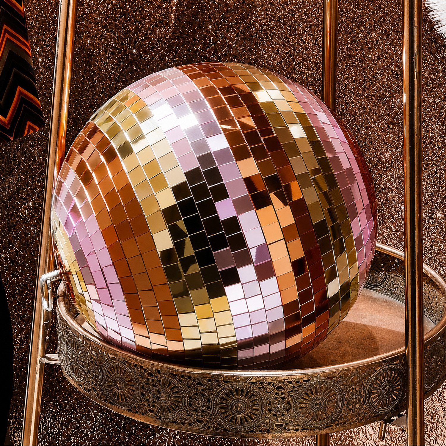 SATISFIRE Discolicht Spiegelkugel 20cm pastellfarben Discokugel Mirrorball Party Disko Deko – Bild 3 von 5