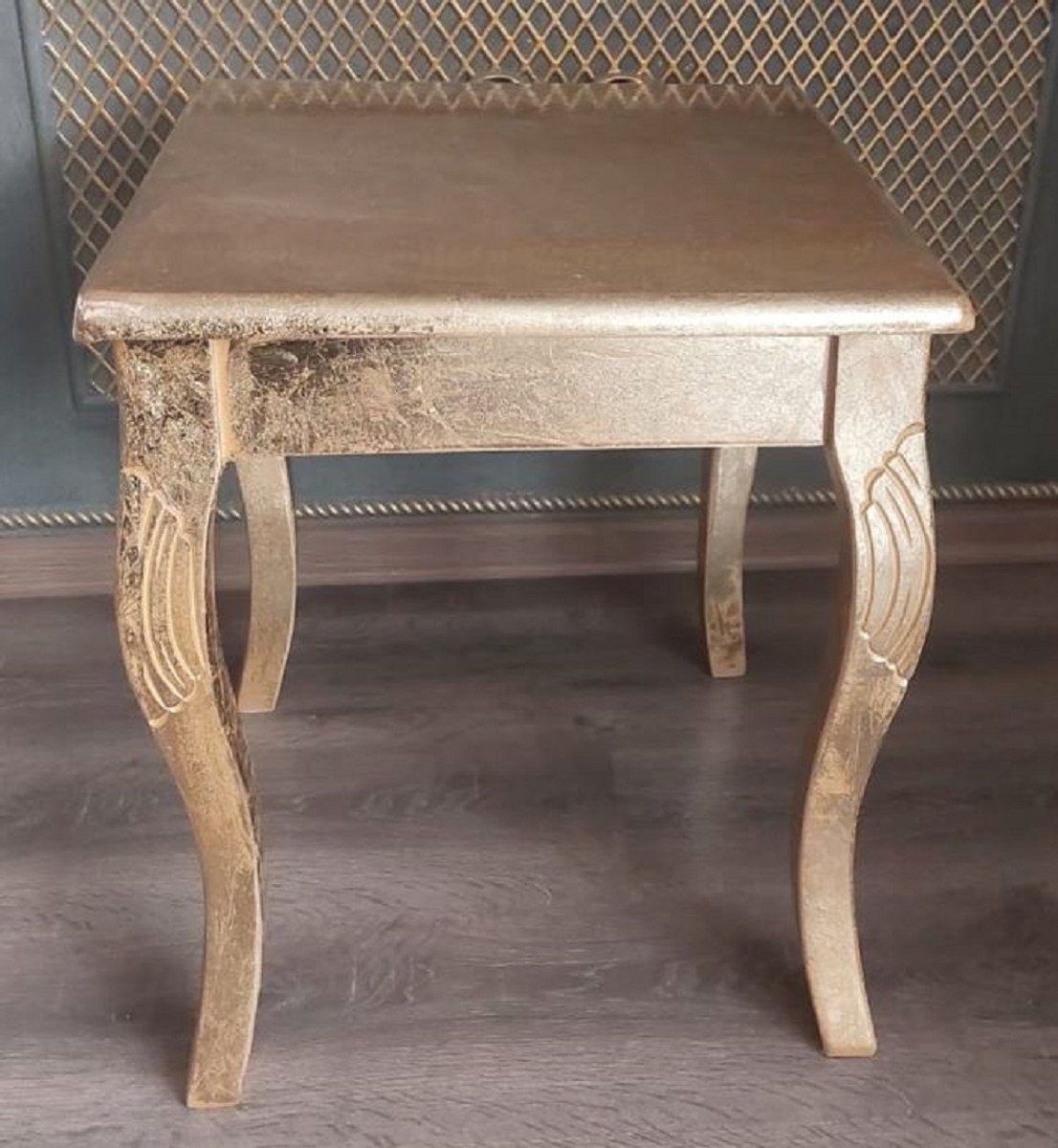 Casa Padrino Beistelltisch Luxus Barock Beistelltisch Gold - Handgefertigter Massivholz Tisch im Barockstil - Barock Möbel - Edel & Prunkvoll | Ablagetische