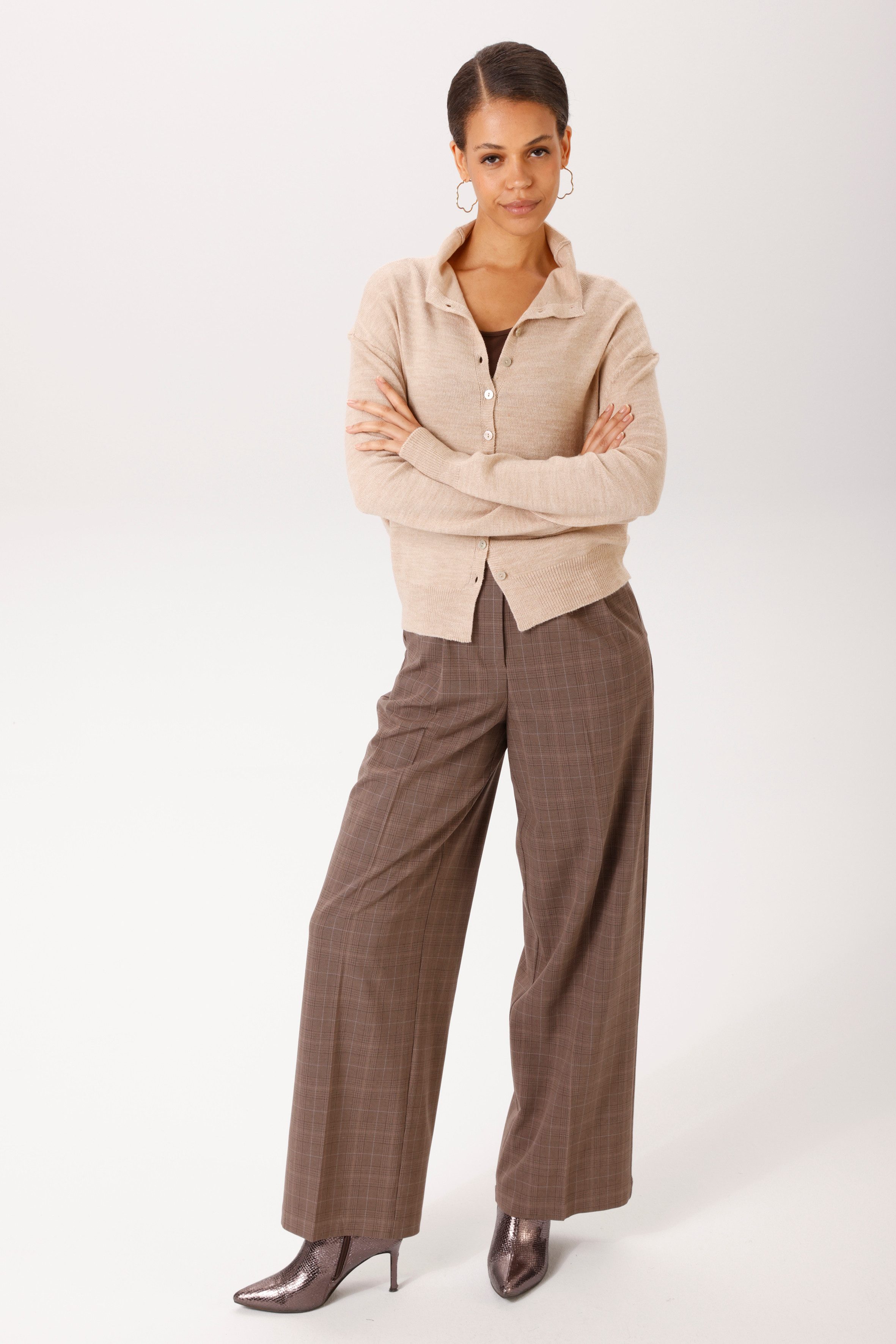 Zum Outfit 6