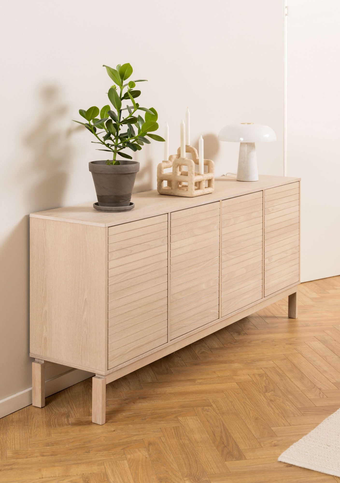 ACTONA GROUP Sideboard Linley Anrichte, Lamellenfront, gerillte Front, Eiche furniert, 4 Türen, 4 E-böden, B: 180 cm