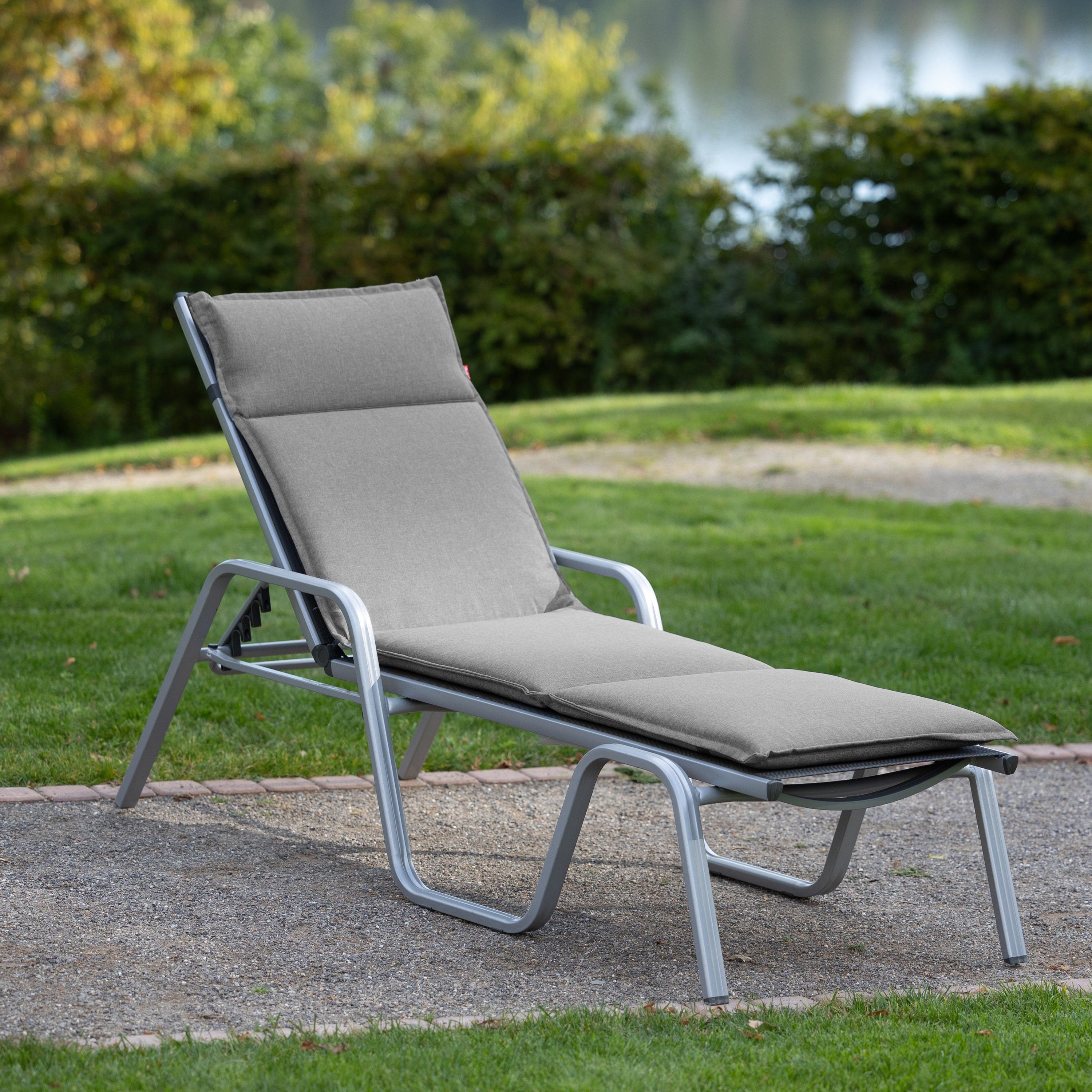 Herlag Liegenauflage Bea, Liegepolster Gartenliege 190x60x4,5cm Wasserabweisend Grau