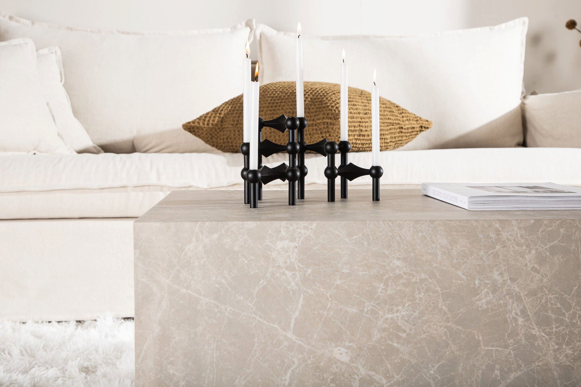 Venture Home Couchtisch