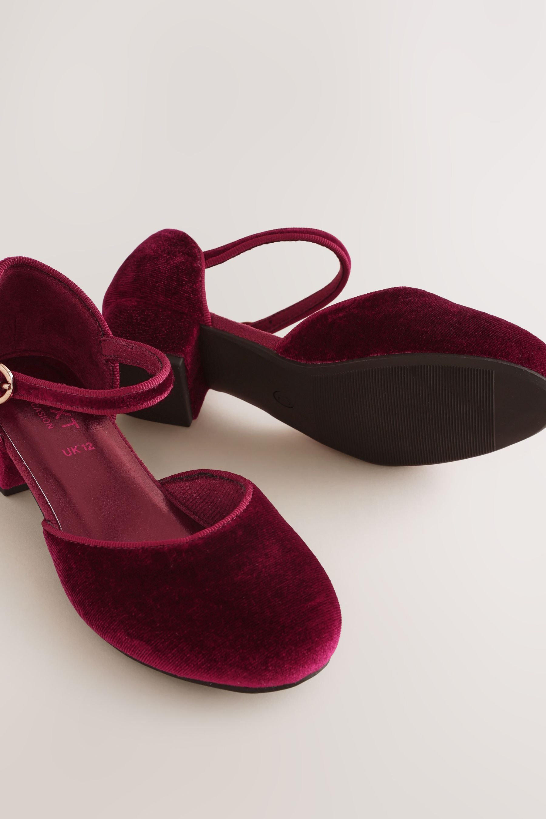 Next Festliche Schuhe mit niedrigem Absatz Sandalette (1-tlg)