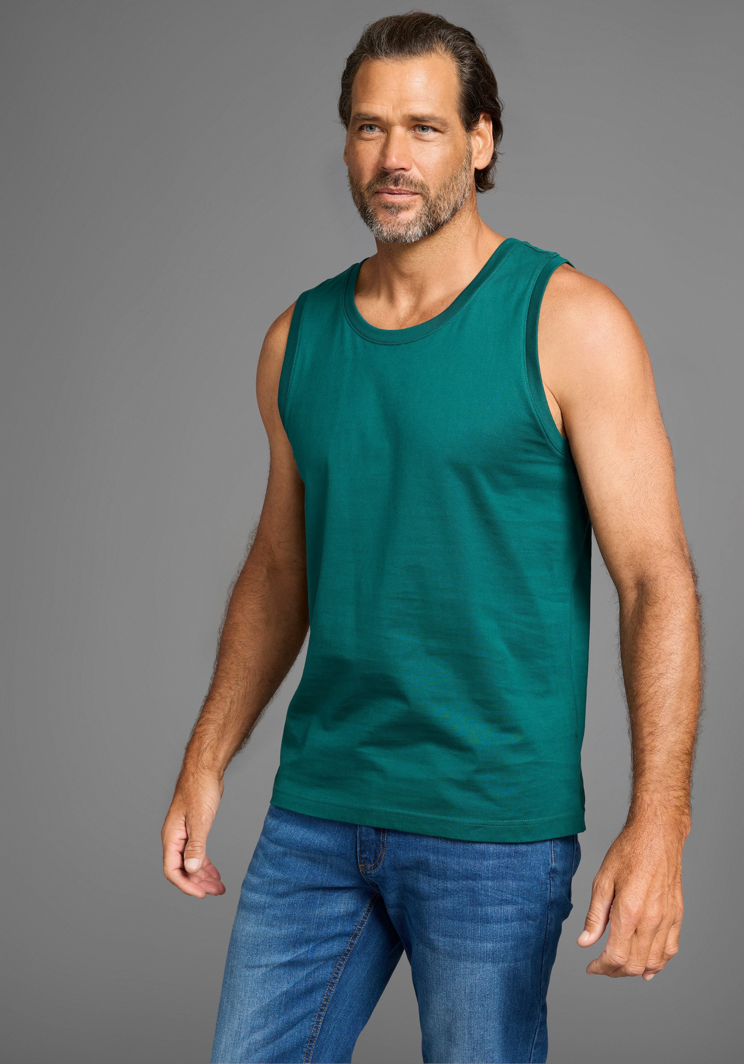 Man's World Muscleshirt (3er-Pack) schmal geschnitten, Rundhalsausschnitt, aus 100% Baumwolle