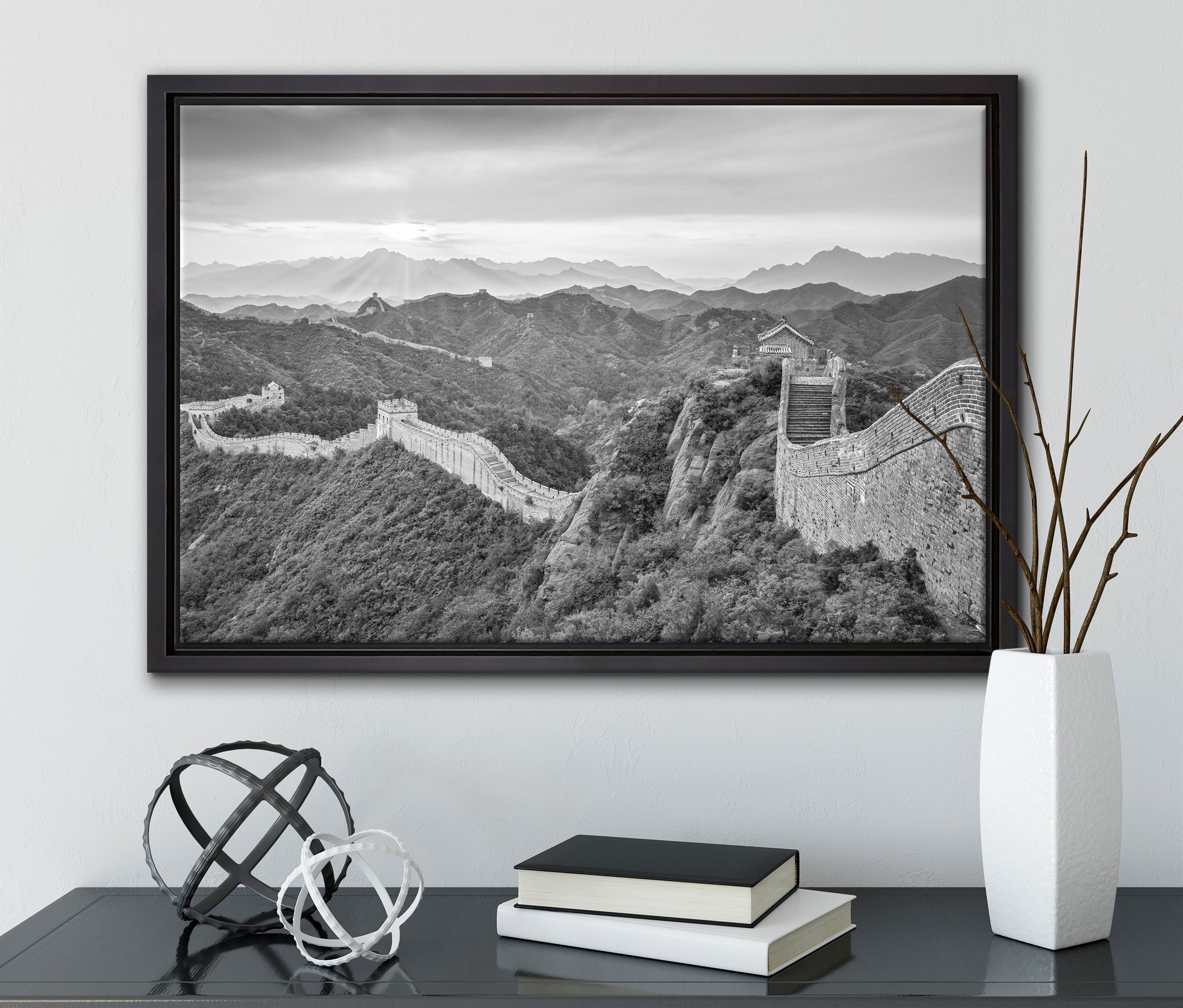 (1 bespannt, Chinesische Kunst Leinwandbild einem Wanddekoration gefasst, Mauer St), Pixxprint in fertig Schattenfugen-Bilderrahmen inkl. Zackenaufhänger B&W, Leinwandbild