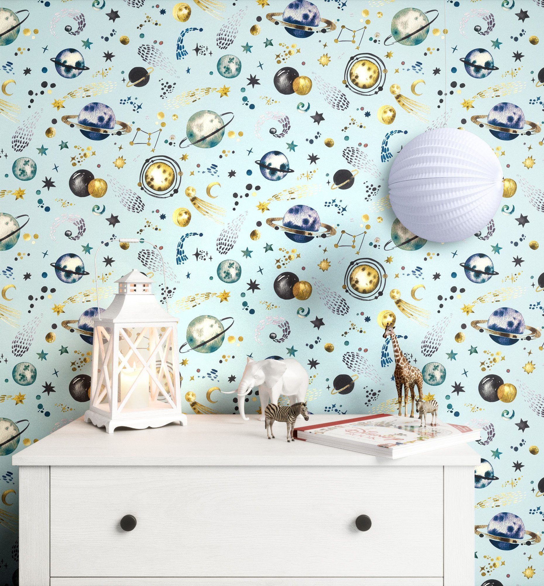Newroom Vliestapete Galaxy Blue Tapete Kindertapete Galaxie,Sterne,Planeten, Blau Tapete Kinder Galaxie - Kindertapete Jugendtapete Hellblau Gold Verspielt Sterne Planeten für Kinderzimmer Jugendzimmer Babyzimmer, Jugendtapete