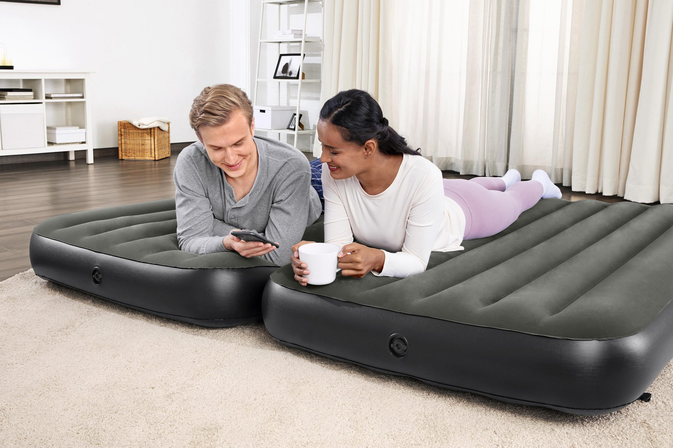 Bestway Luftbett TriTech® Connect and Rest™ 188 x 99 x 25 cm, (Packung, 1-tlg., Für 1 oder 2 Personen), Ideal für den Innen- und Außengebrauch