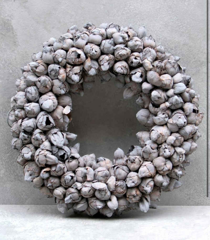 Couronne Dekokranz Tür Kranz Deko Natur Kokos Frucht Grau Landhausstil 40 cm, Naturmaterialien