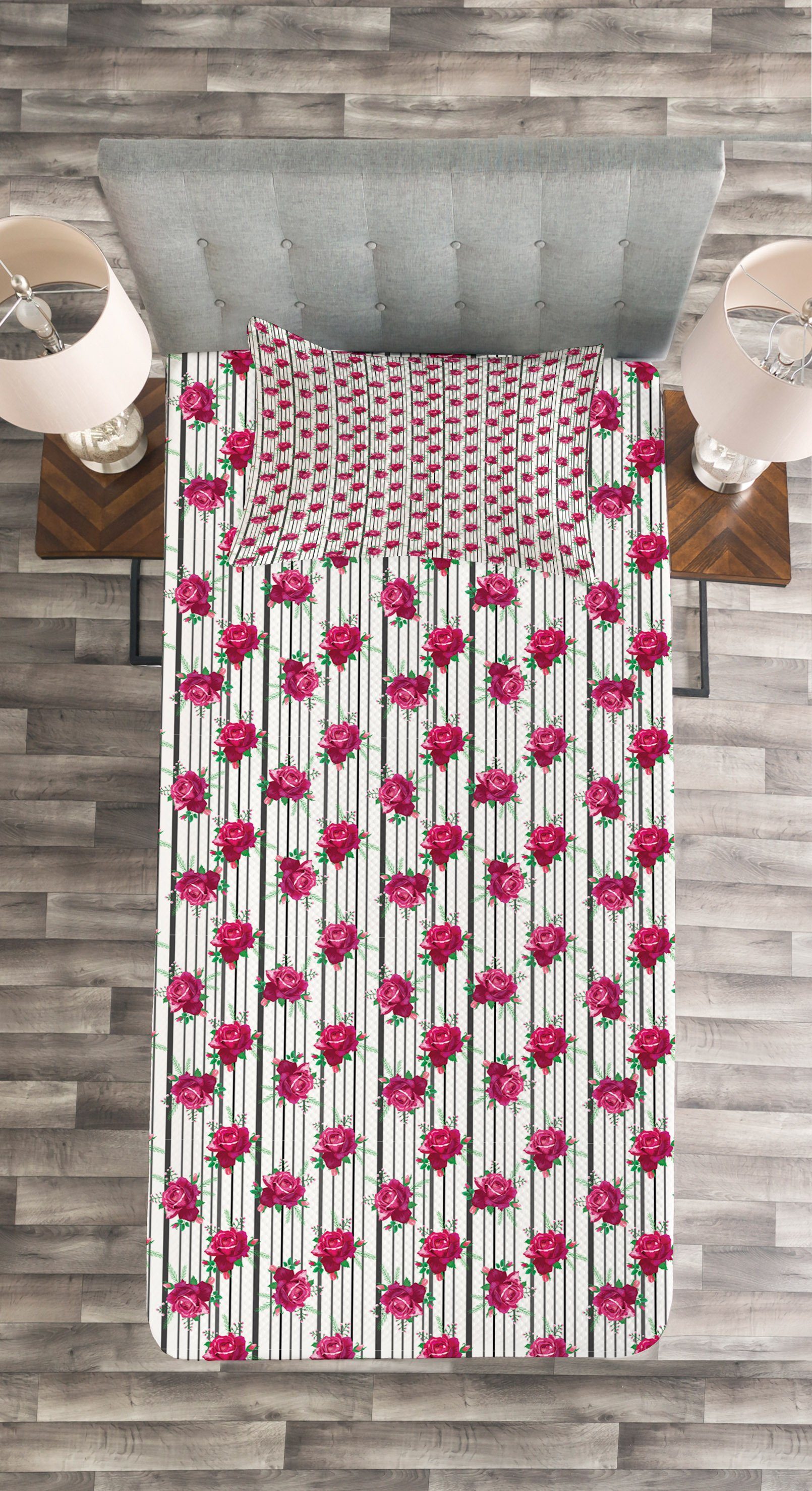 Tagesdecke Set mit mit Kissenbezügen auf Blumenstrauß Abakuhaus, Waschbar, Knospen Streifen Rosen