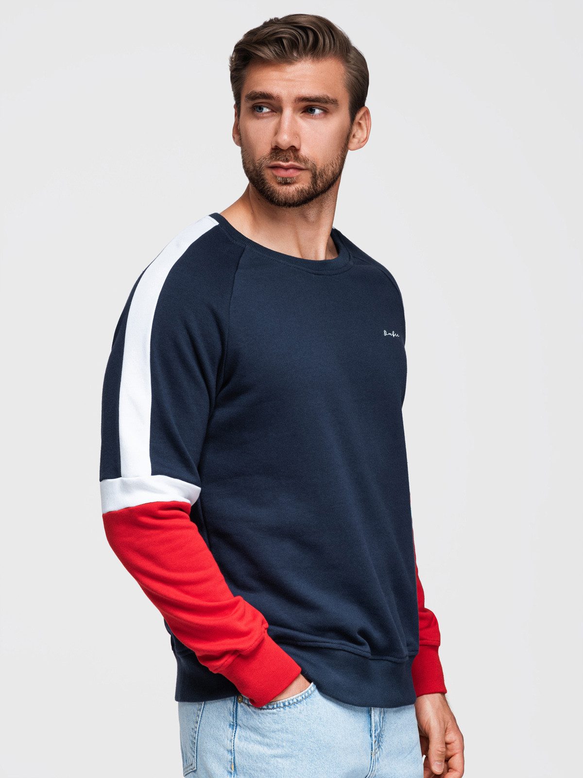 Sweatshirt Dreifarbiges Herren-Sweatshirt mit Raglanärmeln