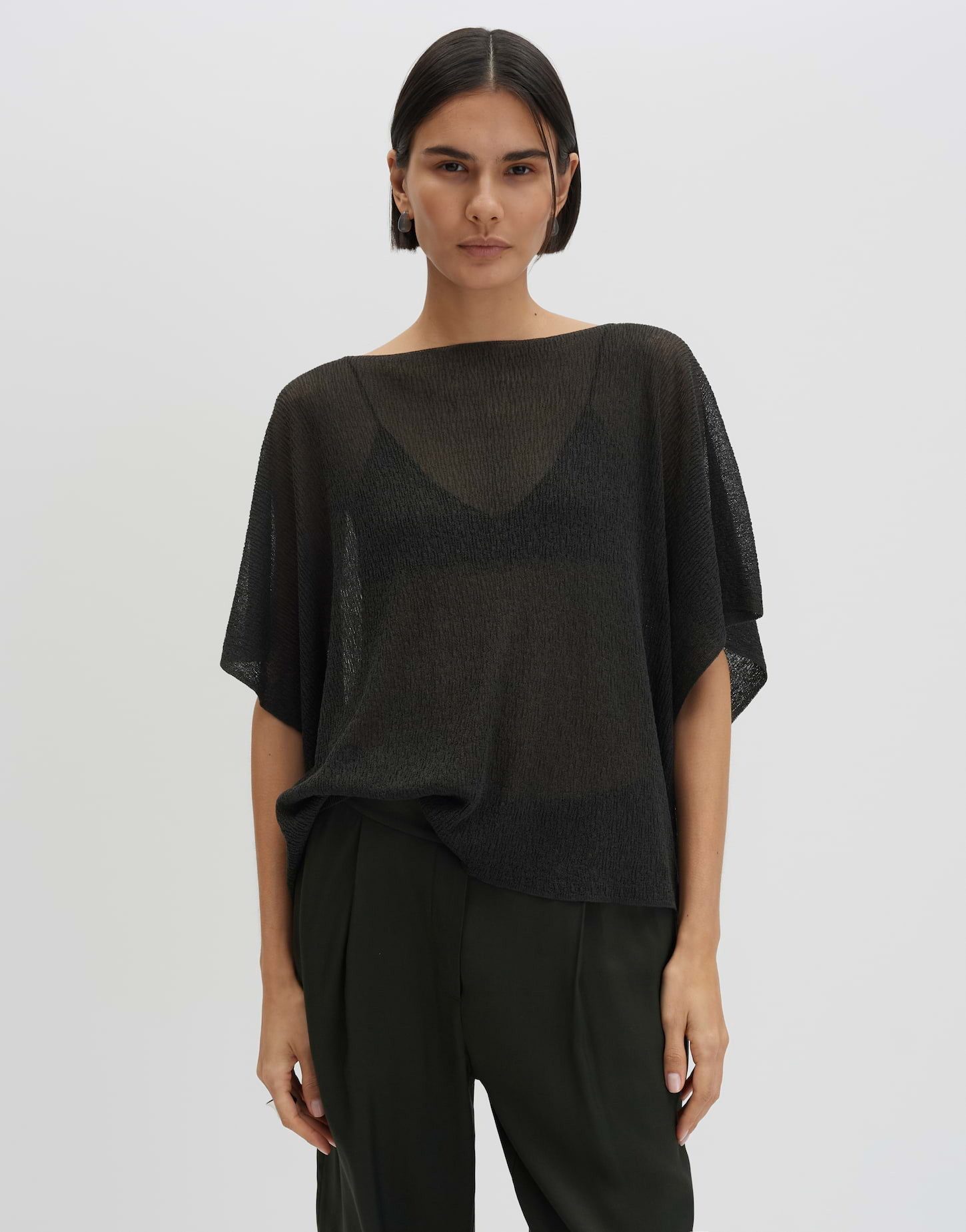 someday Poncho Beyara cape aus Feinstrick mit Crinkle Struktur Luftige Transparenz für Layeringlooks