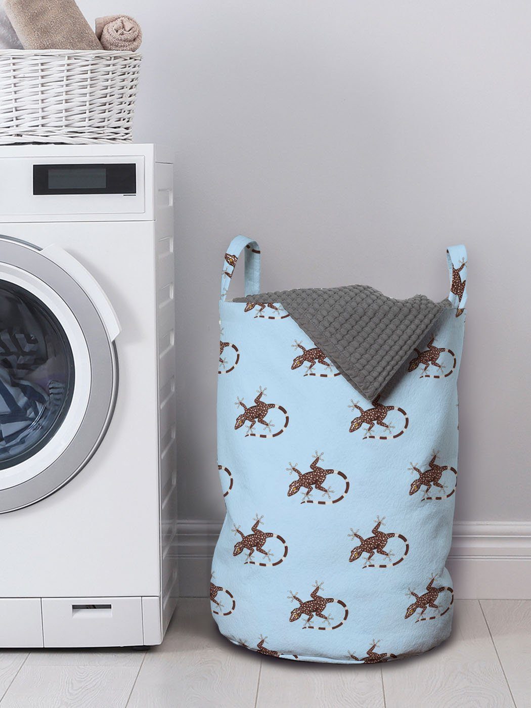 Griffen mit Gecko Wäschekorb Abakuhaus Waschsalons, von Lizards Wäschesäckchen für Kordelzugverschluss Illustration