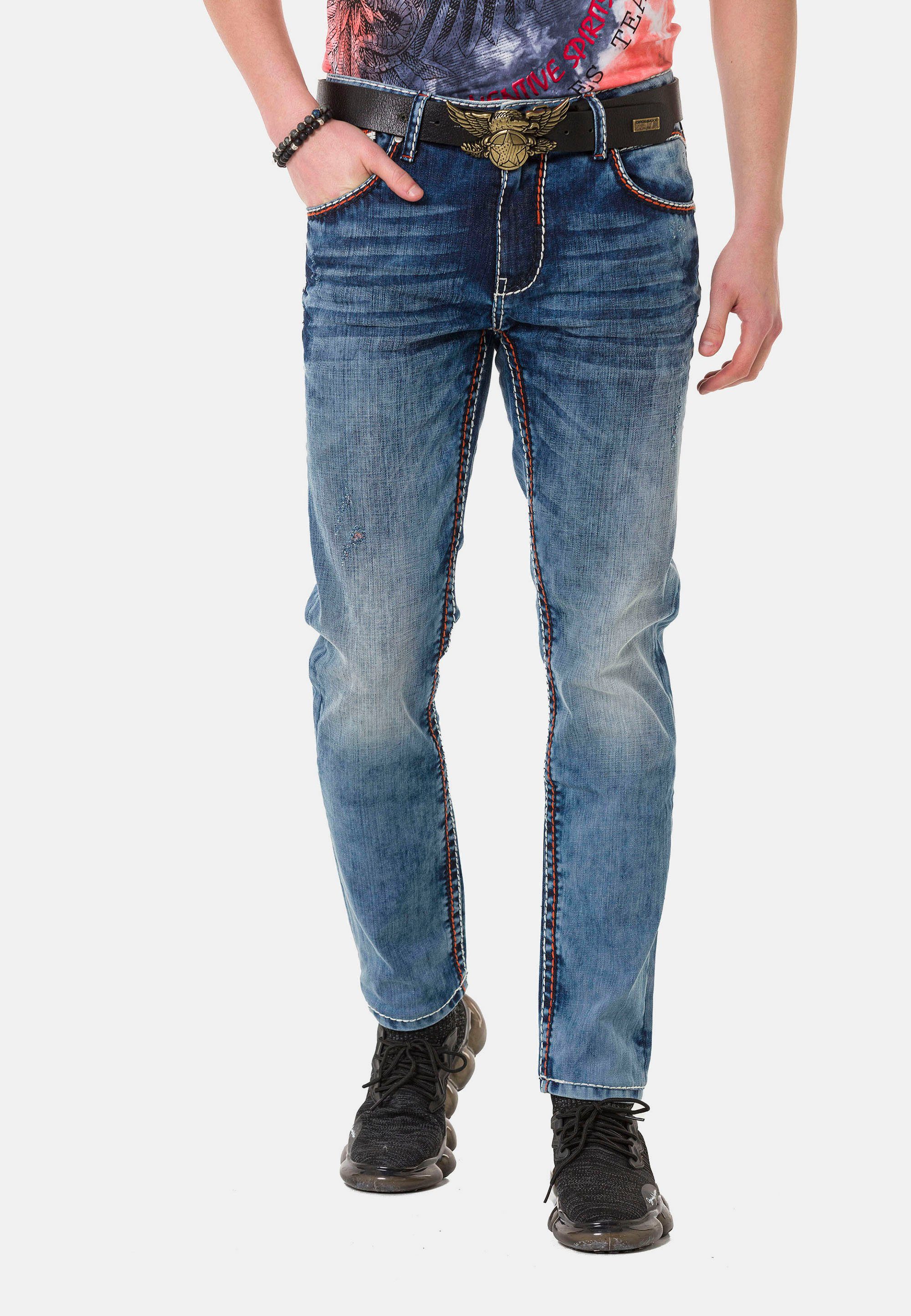 Cipo Nähten kontrastfarbenen Baxx & Straight-Jeans mit
