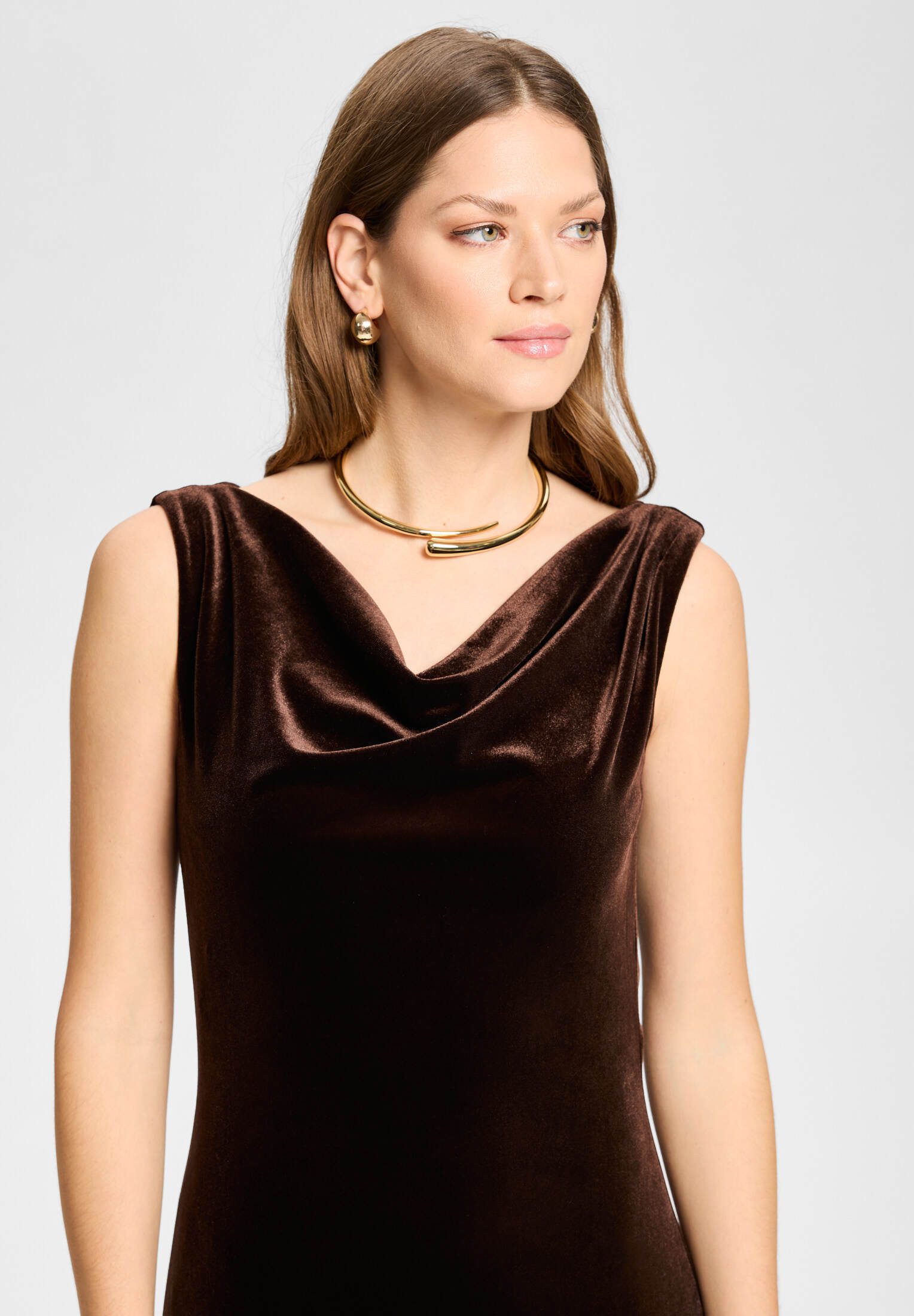 SWING Abendkleid - Abendkleid aus Samt mit Wasserfallausschnitt