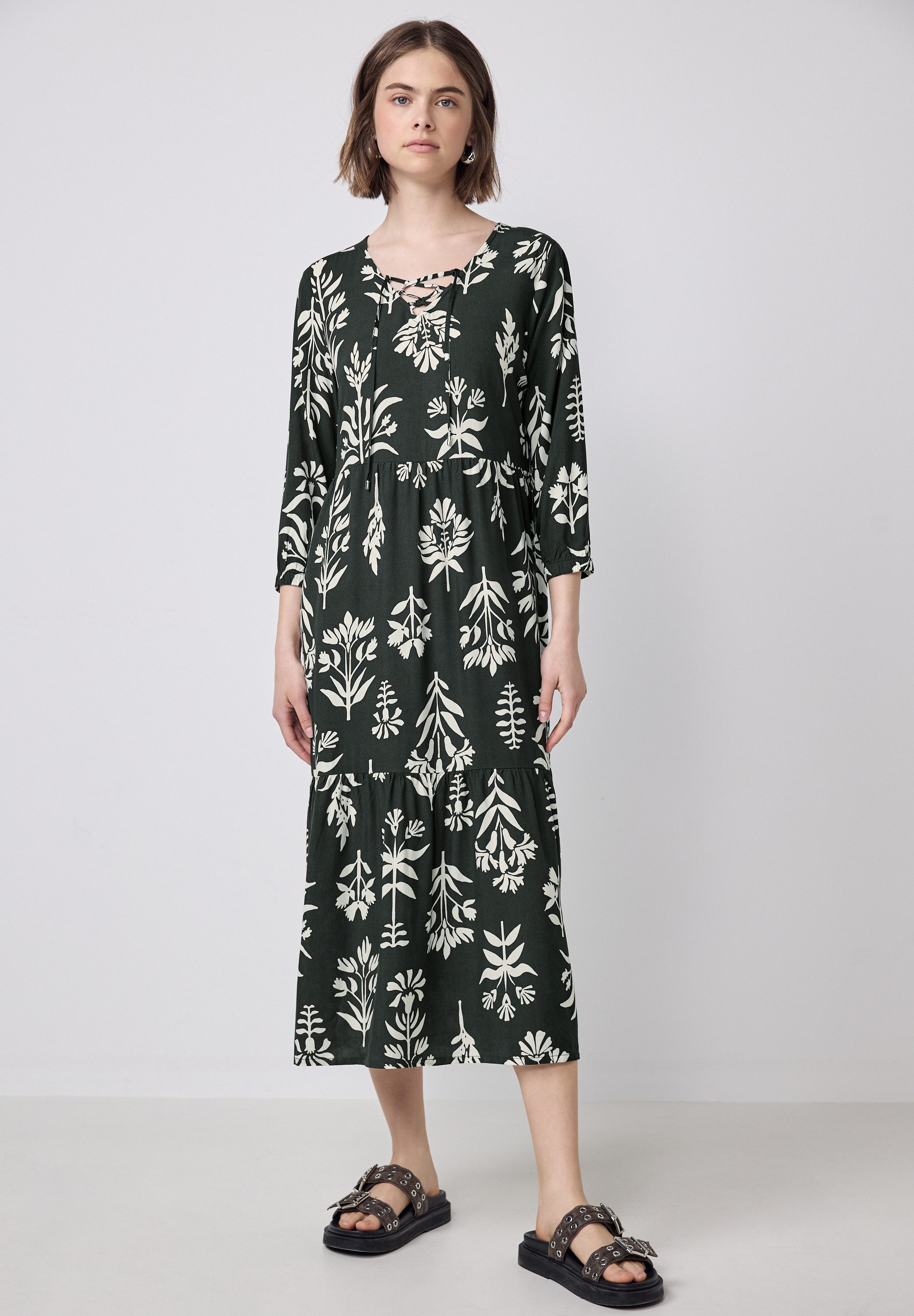 STREET ONE STUDIO Midikleid mit allover Blumenprint