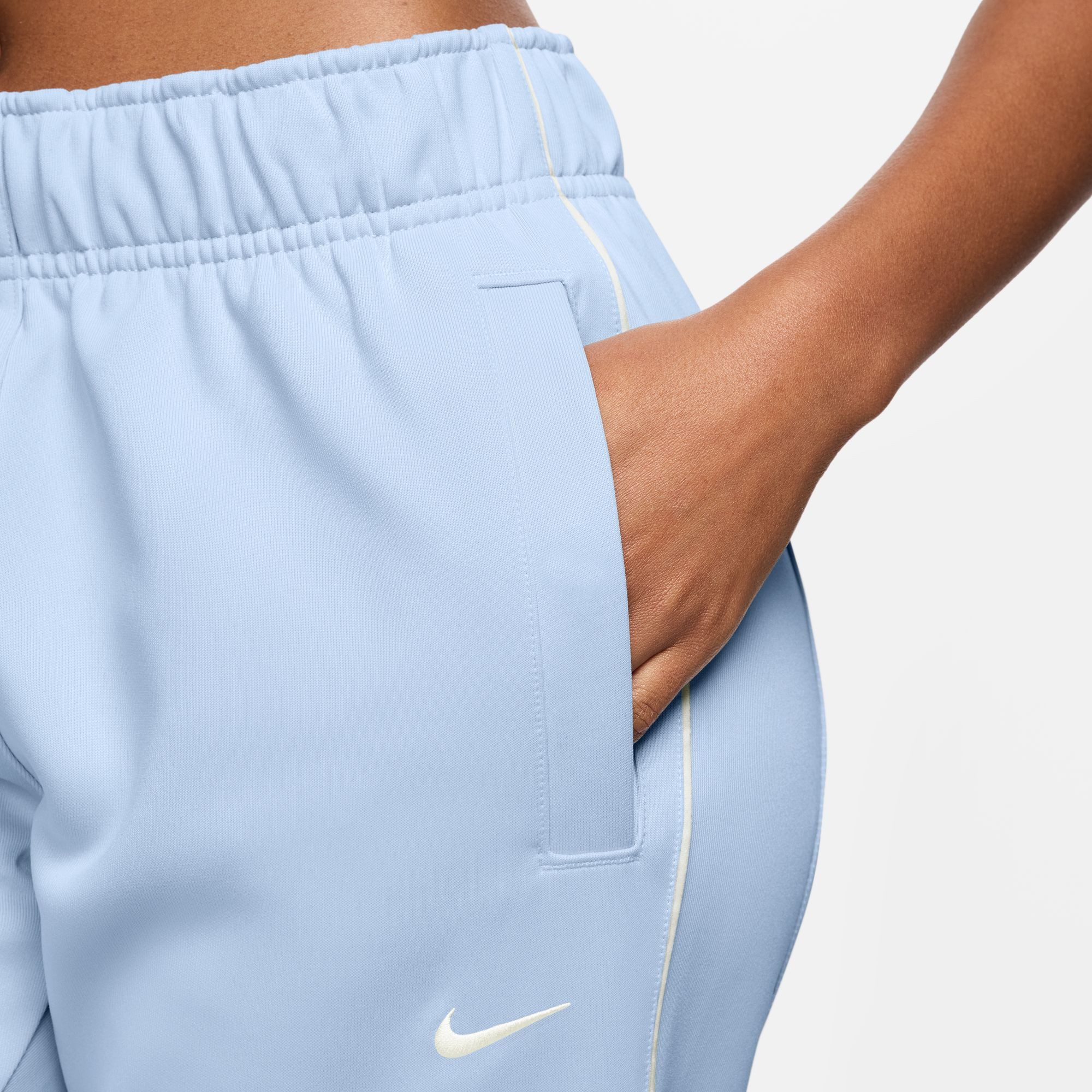 Nike Sportswear Sporthose W NSW NK WR MR POLY KNIT PNT aus Polyester und Elasthan, erhältlich in den Größen XS bis XXL