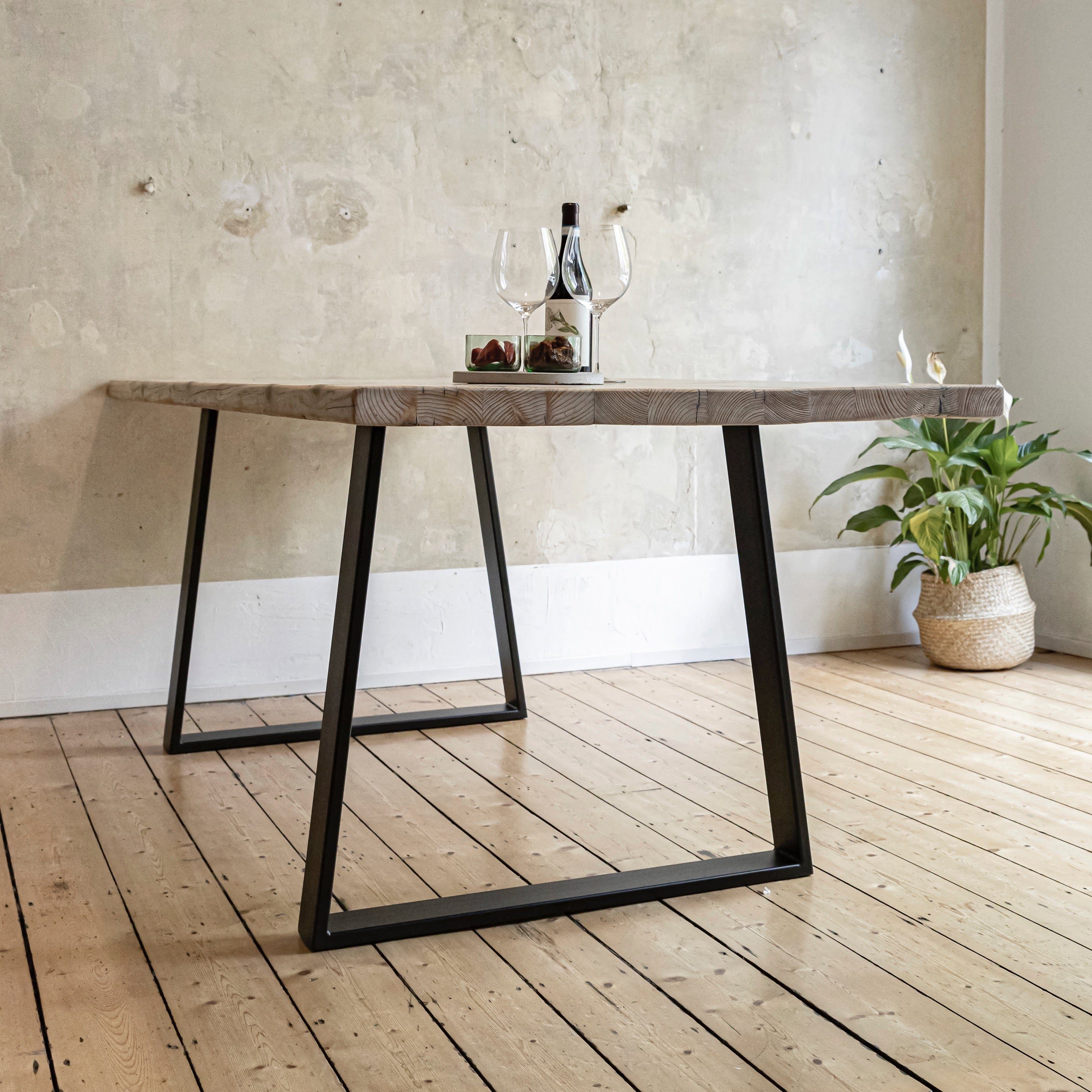 Natural Goods Berlin Möbelkufe TRAPEZ, (2-St), Tischkufen, B30 / 40 x H42cm (Sitzbank / Couchtisch), Schwarz