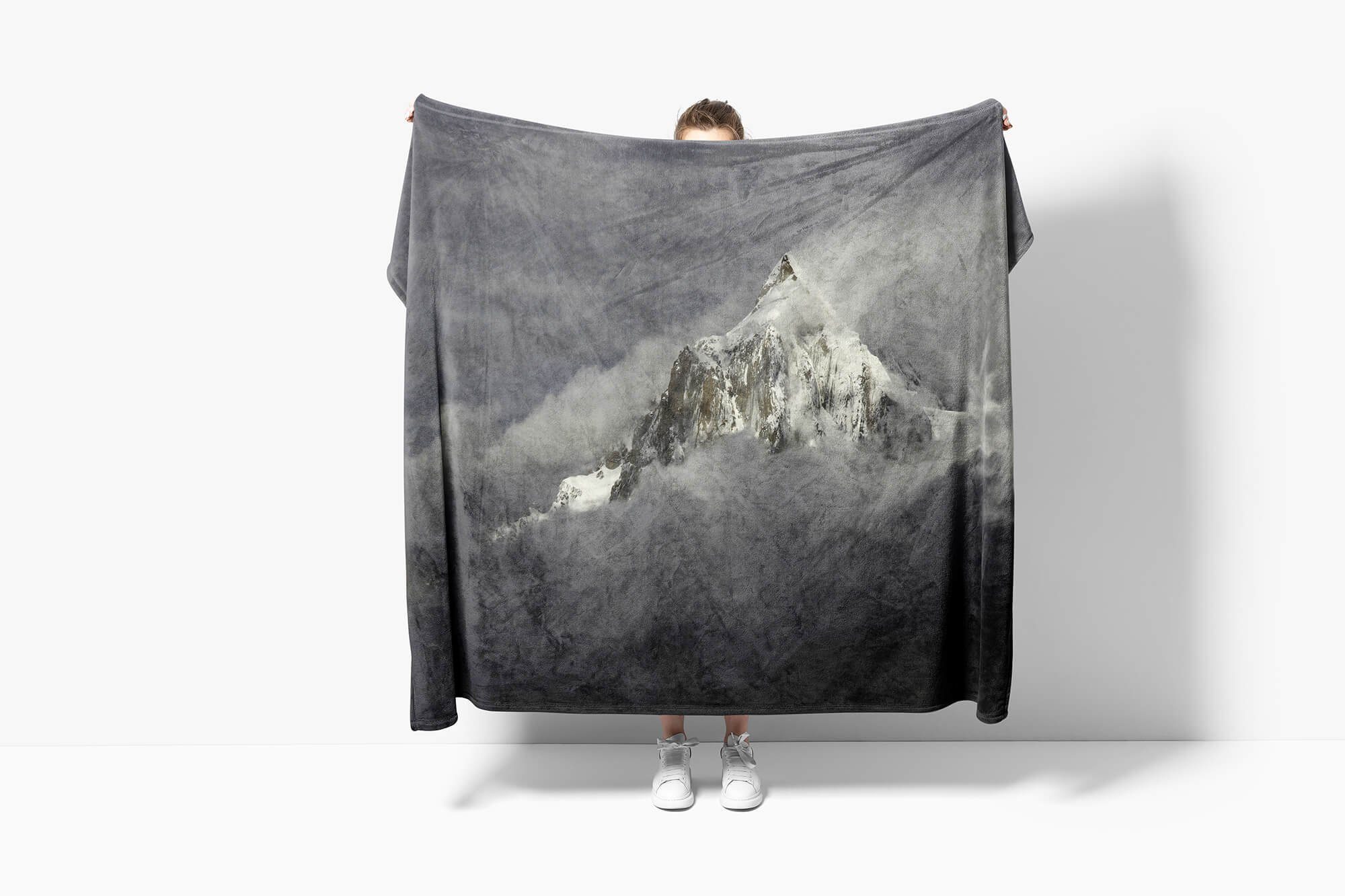 Sinus Art Baumwolle-Polyester-Mix mit Strandhandtuch Handtuch Schneegipfel Saunatuch Berge Kuscheldecke Wolken, Handtuch (1-St), Handtücher Fotomotiv