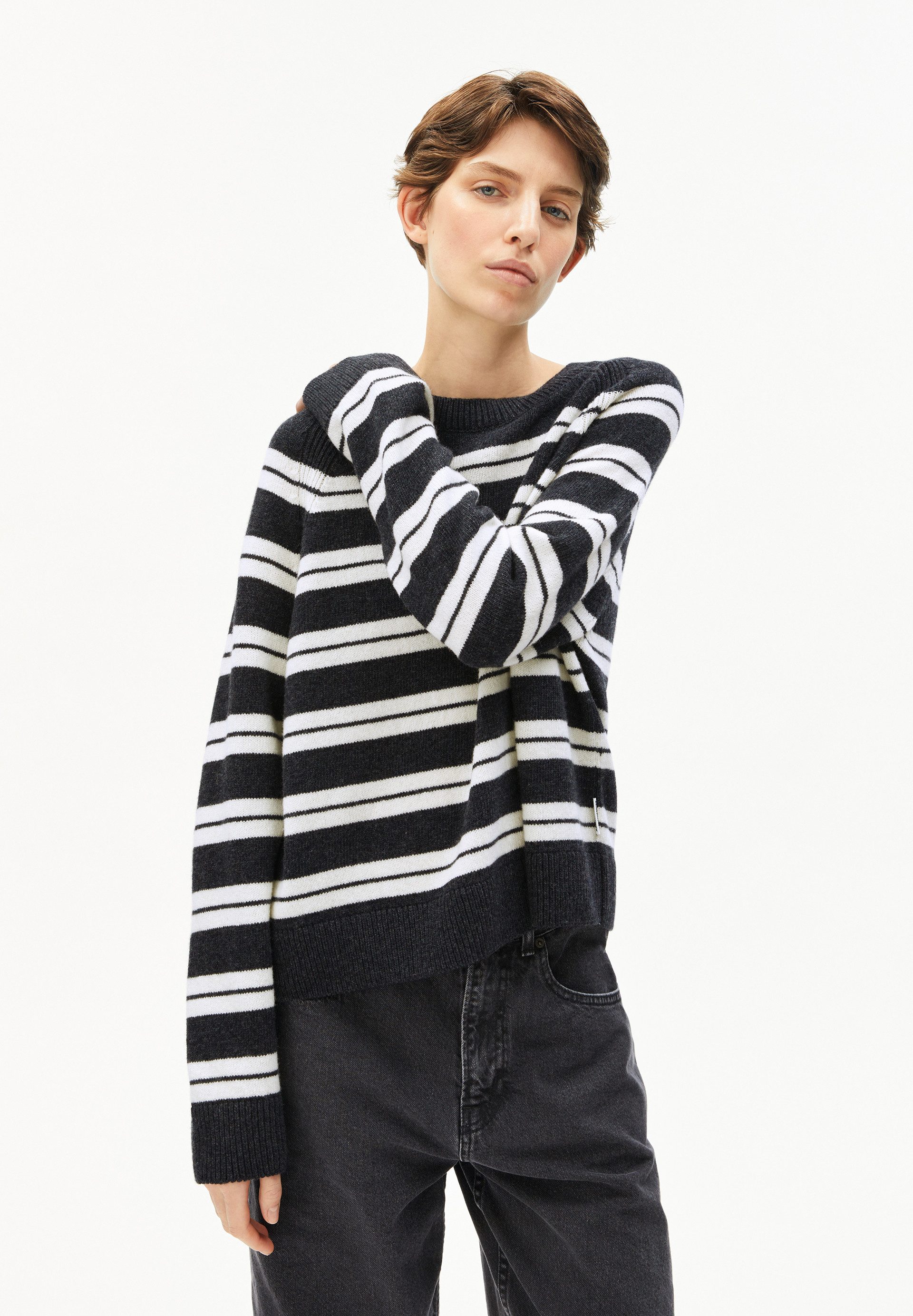 Armedangels Strickpullover LILIRIAA FINE STRIPES Pullover aus Bio-Woll Mix Loose Fit