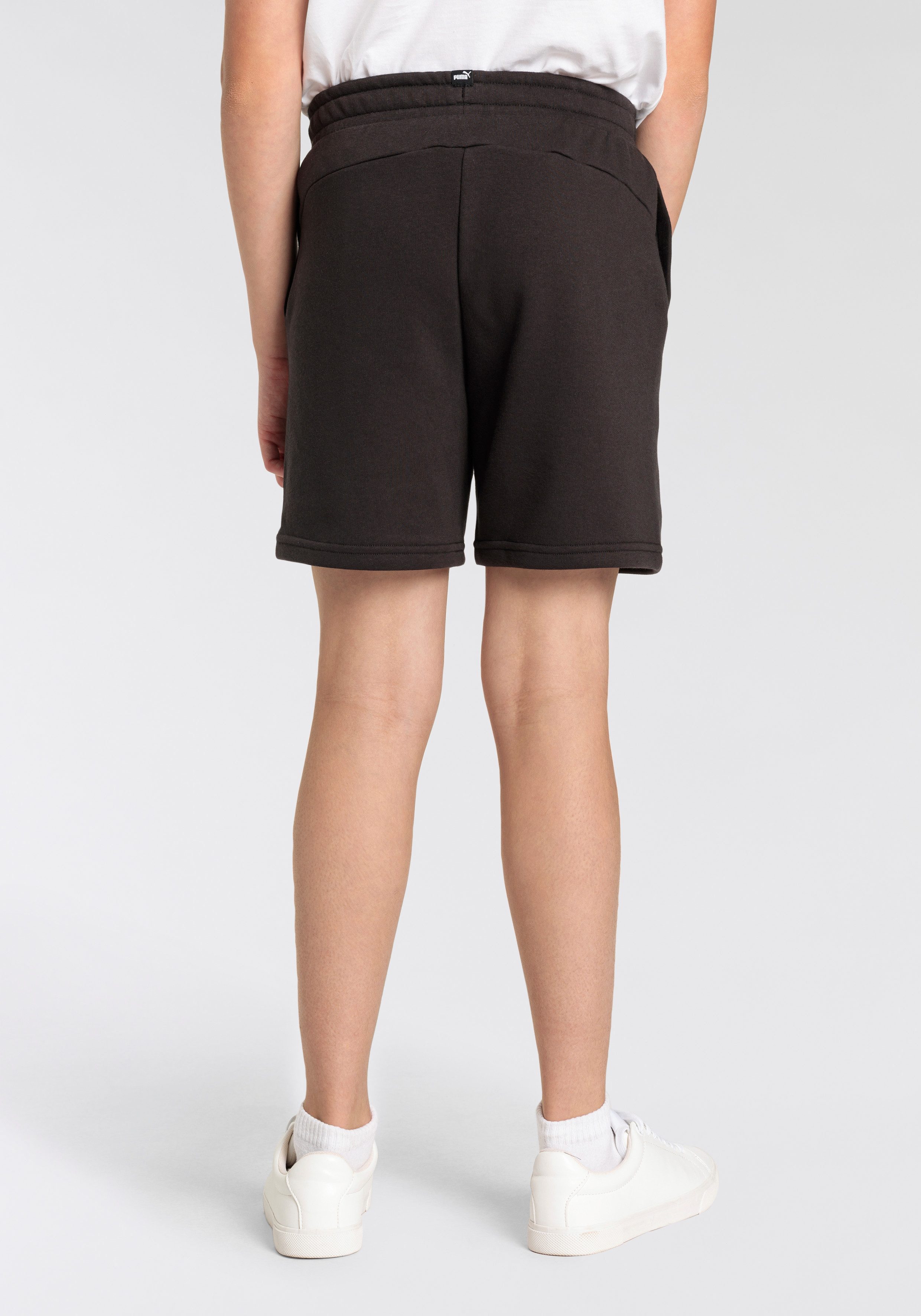 PUMA Shorts ESS+ LOGO LAB SHORTS TR B für Jugendliche, aus Baumwollmischung, mit Eingrifftaschen