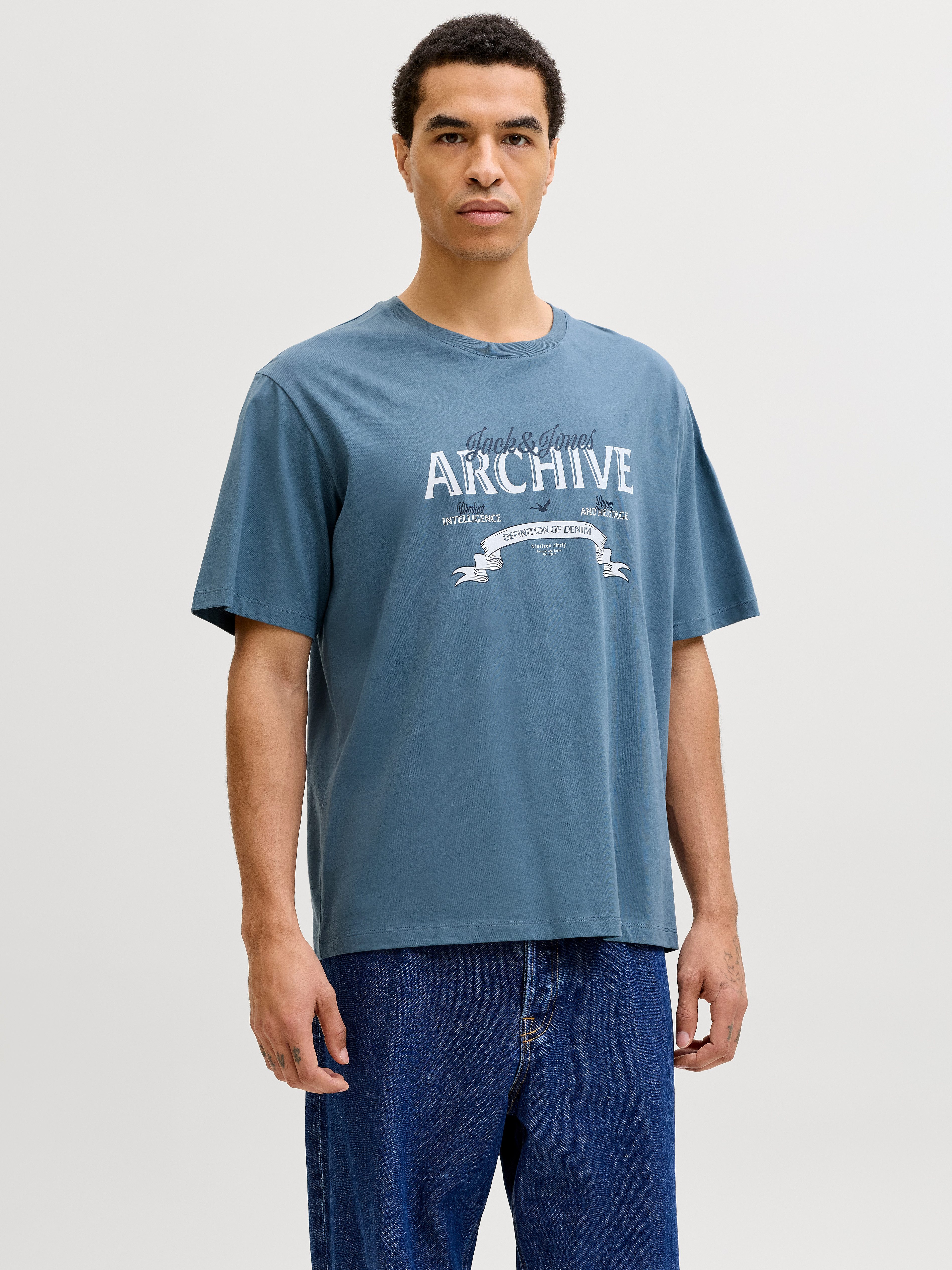 Jack & Jones Rundhalsshirt JJEDOVER DENIM TEE SS O-NECK SN mit Logobranding