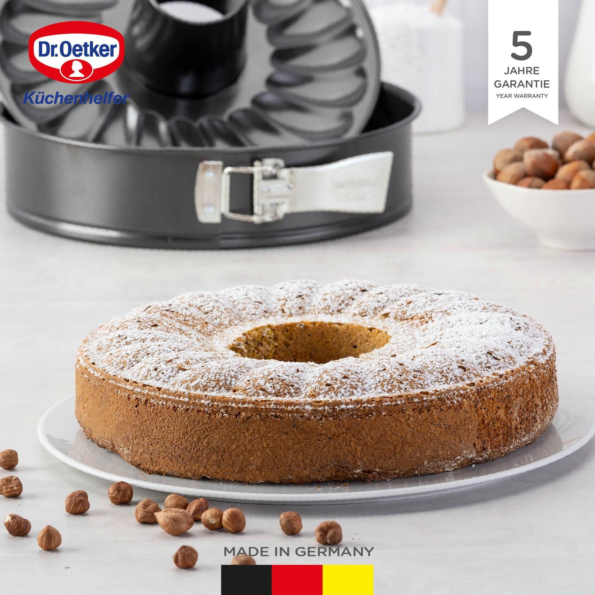 Dr. Oetker Küchenhelfer Springform Backform mit Flach- und Rohrboden, Kuchenform