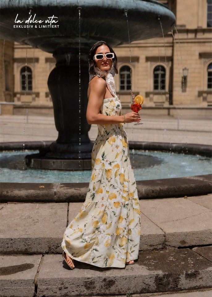 SASSYCLASSY Maxikleid Gesmoktes Musselin Bandeau Kleid Damen Luftiges Maxikleid mit Lemon-Print und fließendem Stufenrock Gelb