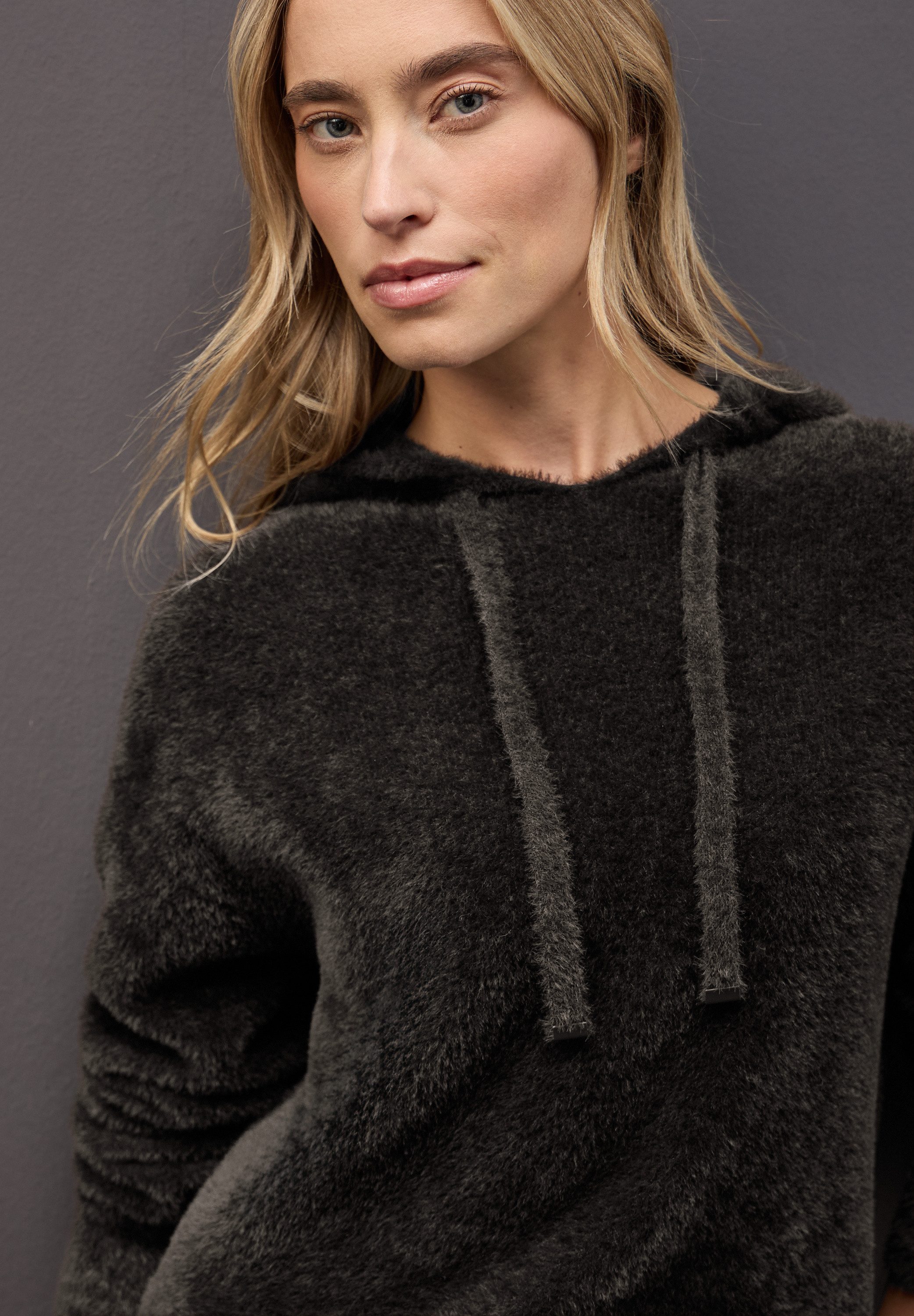 STREET ONE Kapuzenpullover aus softer Federgarn-Qualität