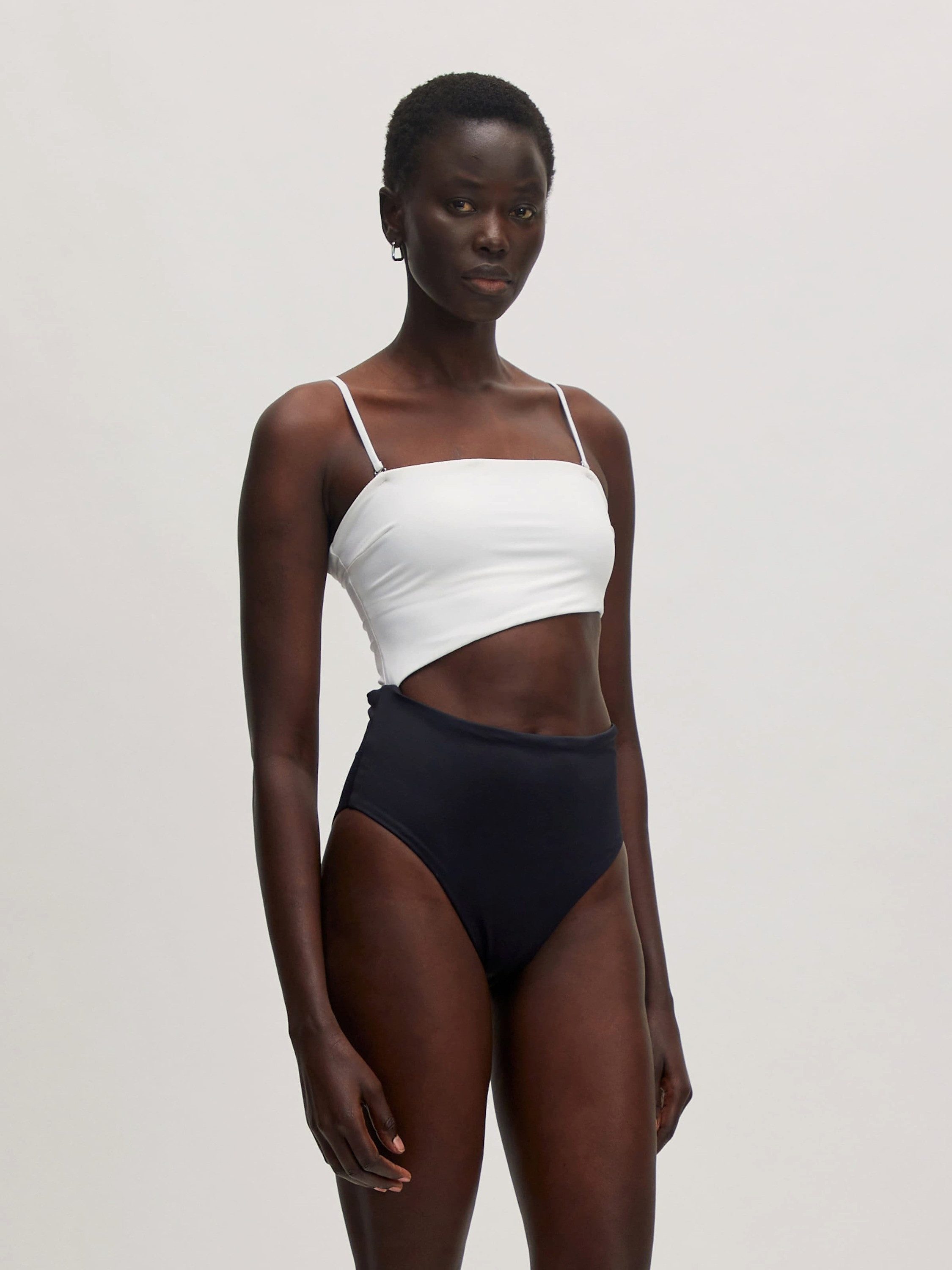 EDITED Badeanzug Miranda (1-St) Cut-Outs günstig online kaufen