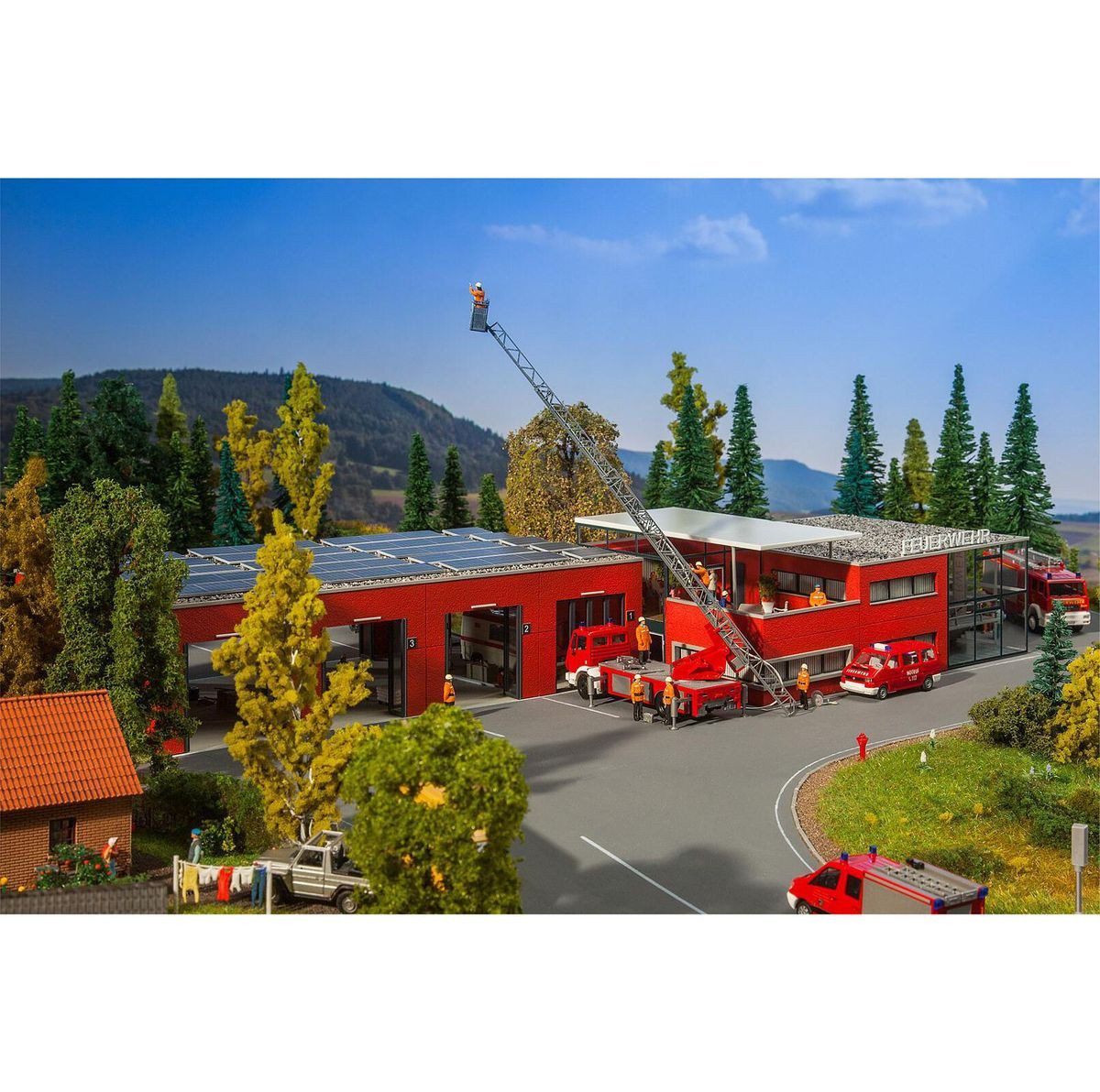Faller Modellbausatz Faller 130160 Moderne Feuerwache