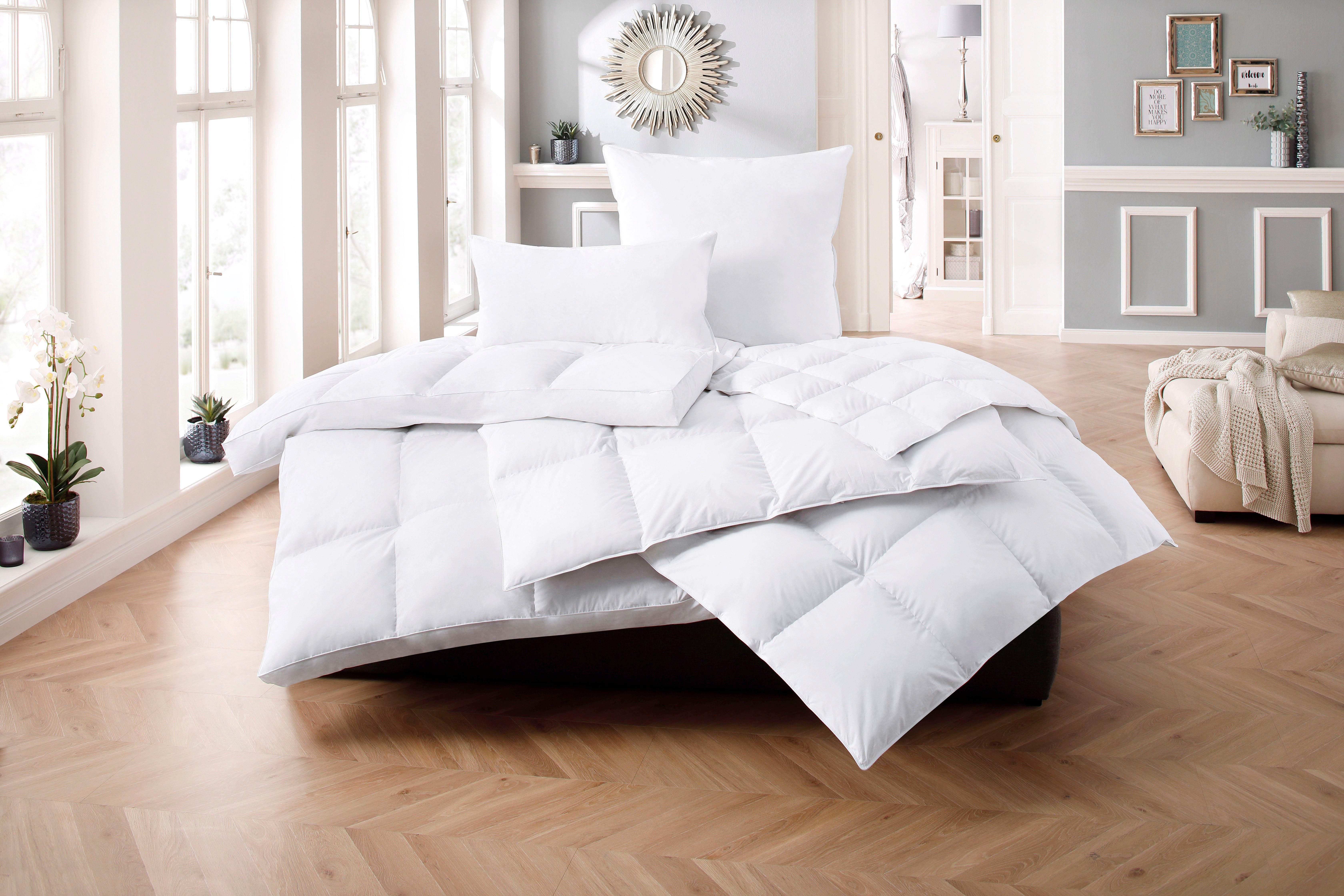 OTTO home Daunenbettdecke Loftet, Bettdecke 135x200, 155x220 cm und weitere Größen, Füllung: 90% Daunen, 10% Federn, Bezug: 100% Baumwolle, Bettdecken, Sommer, Winter, Decke ist Made in Green zertifiziert