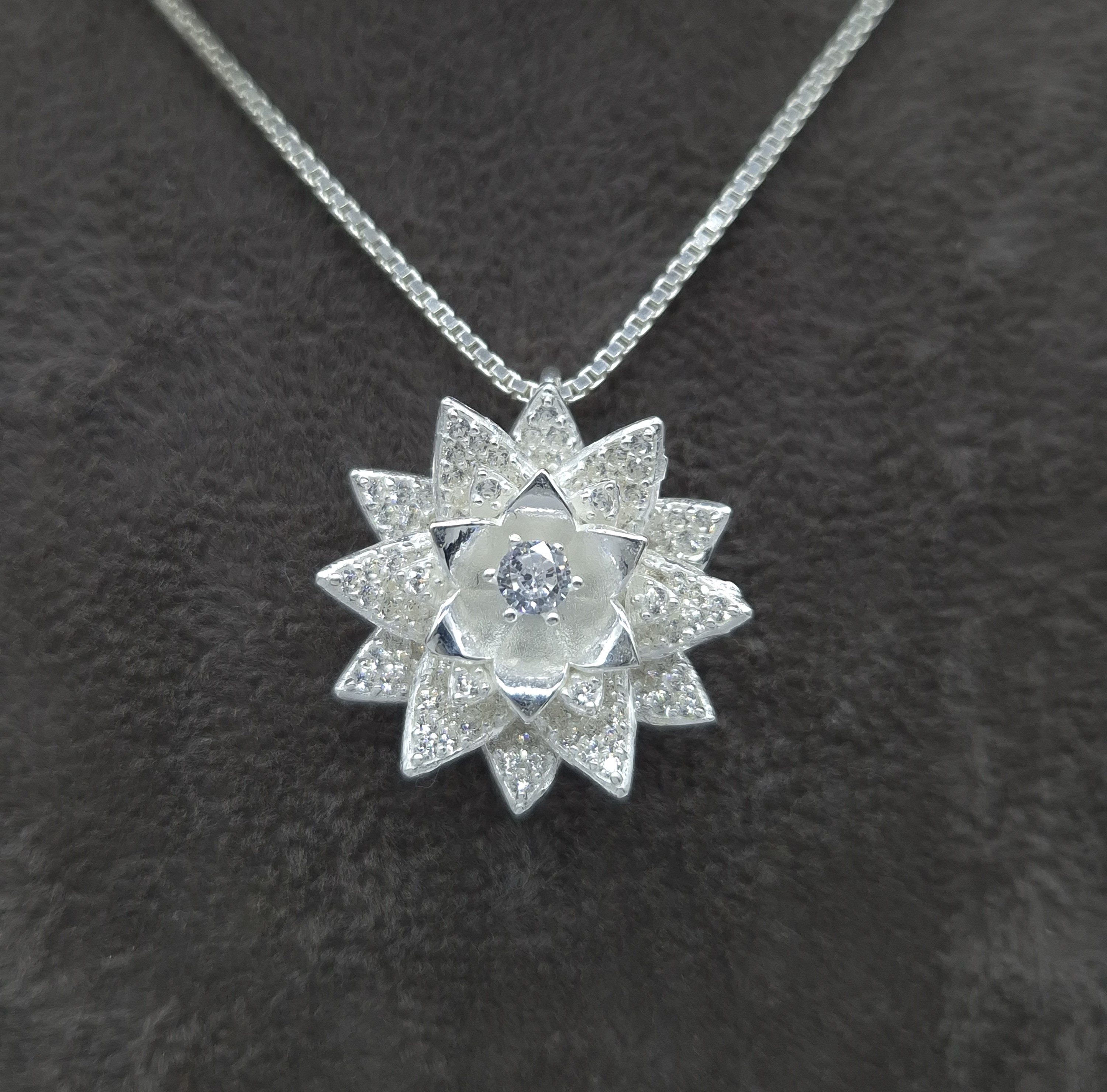 NAHLE Kette mit Anhänger Silber Lotus Blume des Lebens Blüte Talisman Lebensblume Geschenk (2-tlg., inkl. Schmuckbox), sehr hochwertig verarbeitet