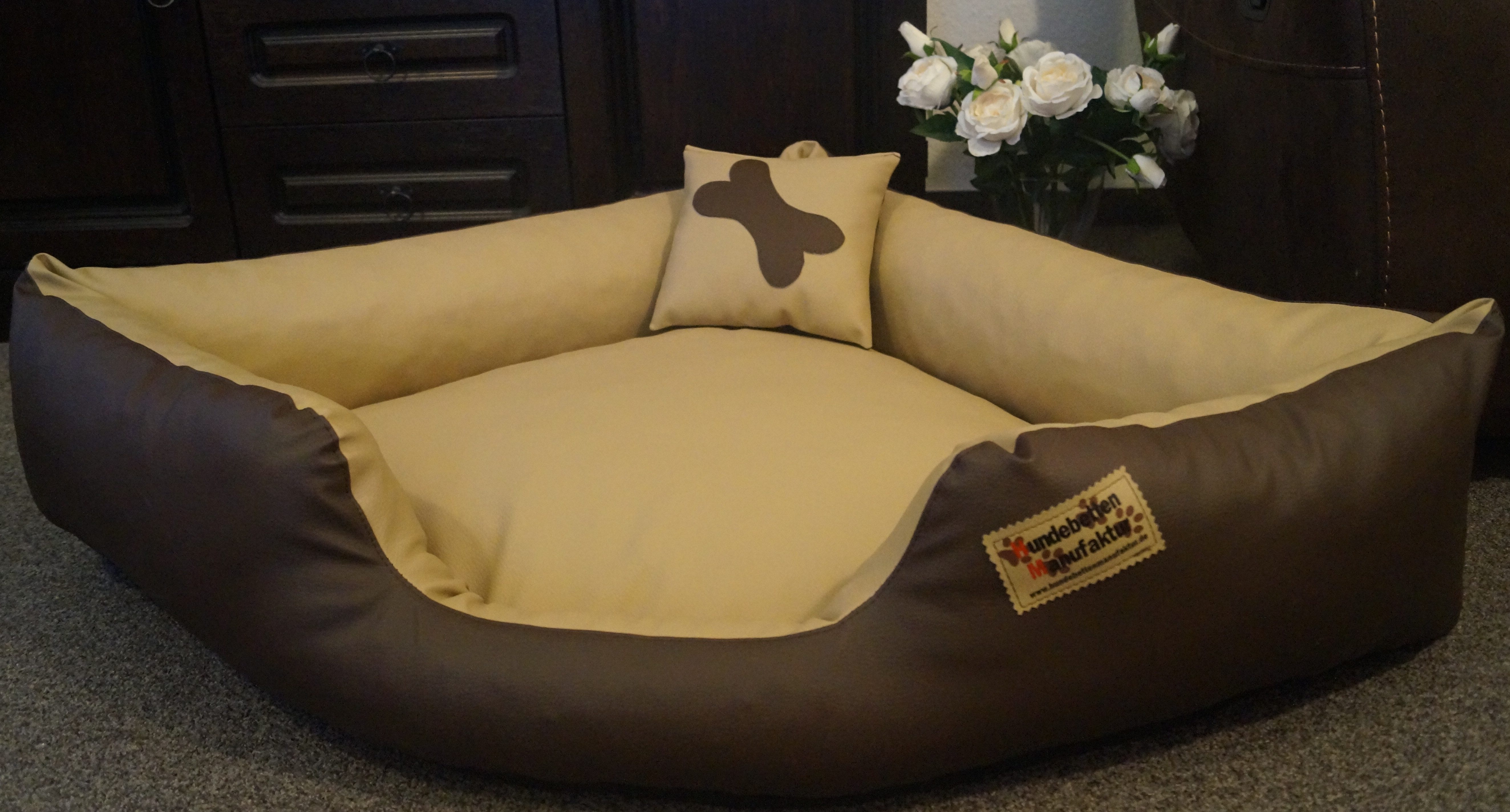 Hundebettenmanufaktur Hundekorb Hundebett Eckbett Kunstleder Canto günstig online kaufen