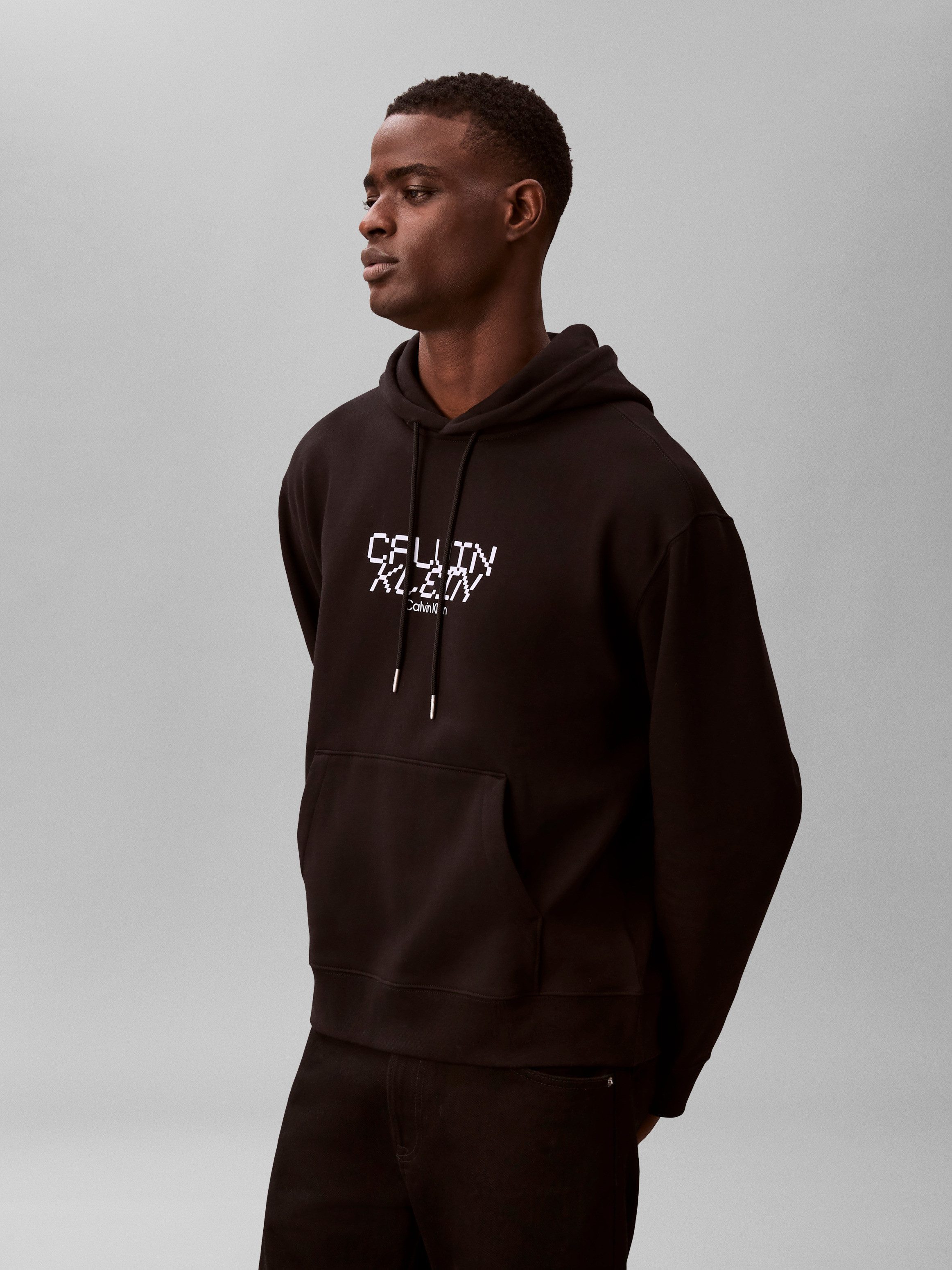 Calvin Klein Kapuzensweatshirt Regular Fit, Kängurutasche, Logo-Schriftzug