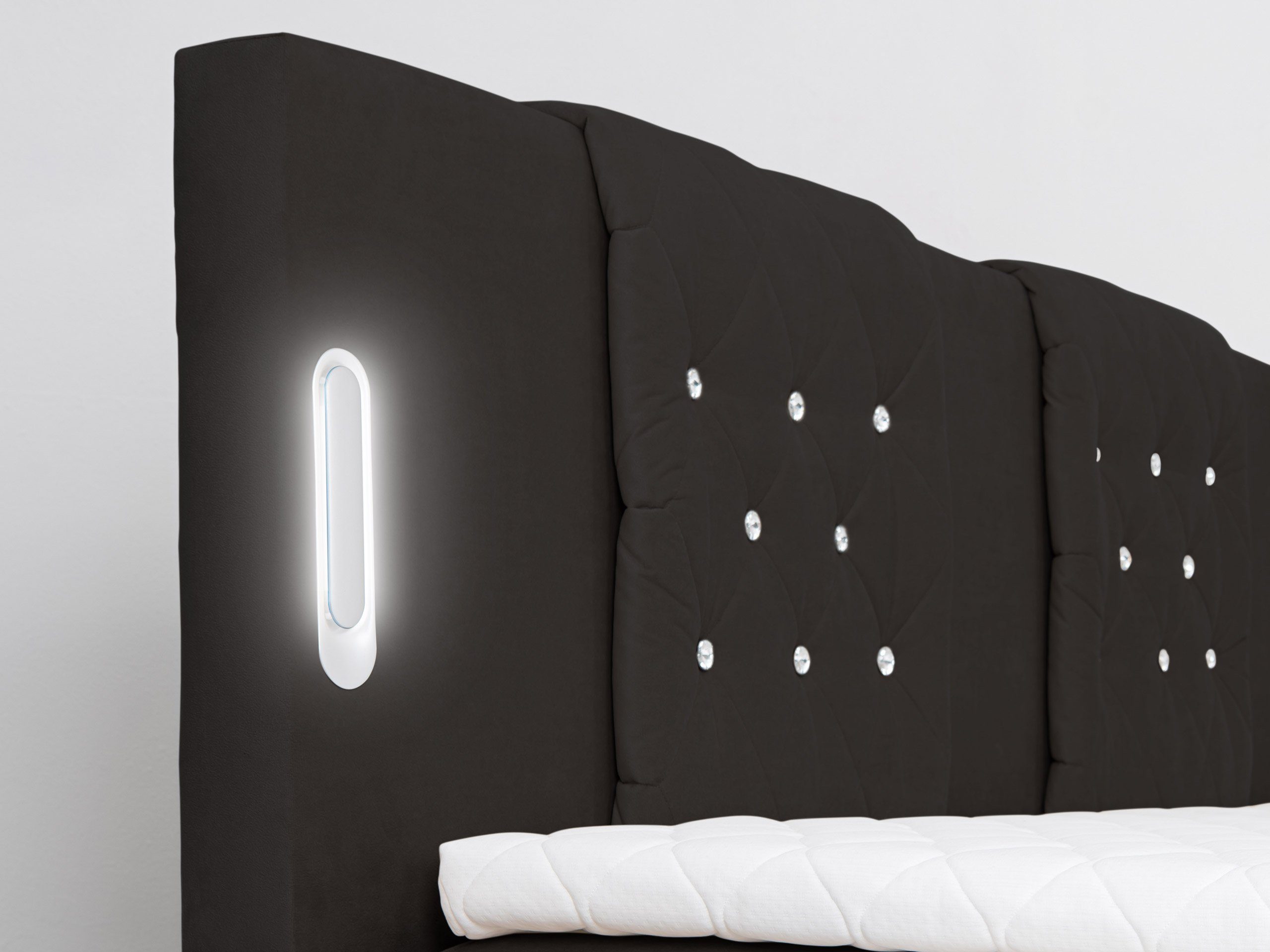 mit wonello mit LED-Licht Boxspringbett Bettkasten, schwarz Nizza, wahlweise Kristallen, Nachttischen und