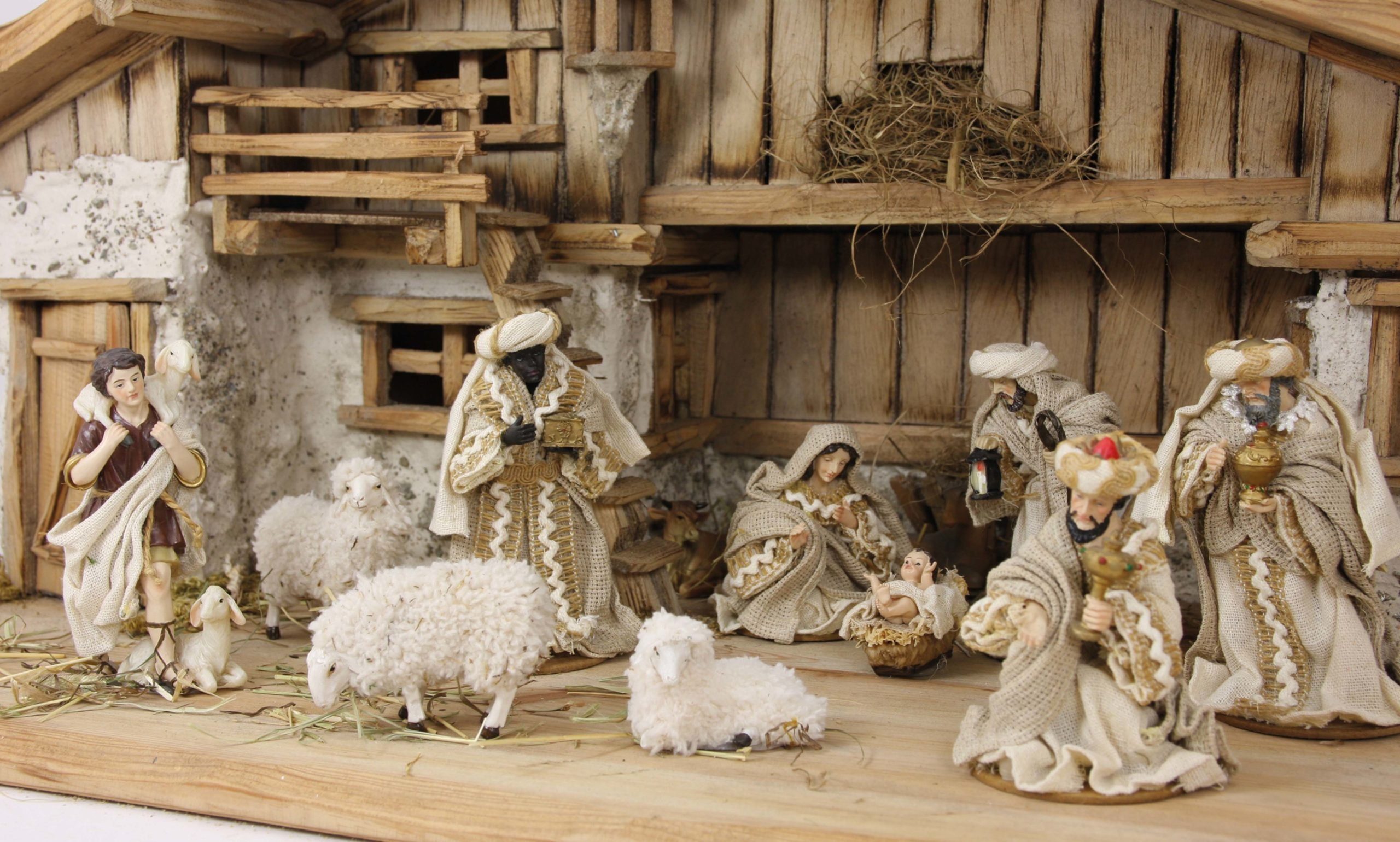 FADEDA Krippen-Zubehör FADEDA Stall Seefeld mit Bodenplatte, Höhe in cm:28 (1 St)