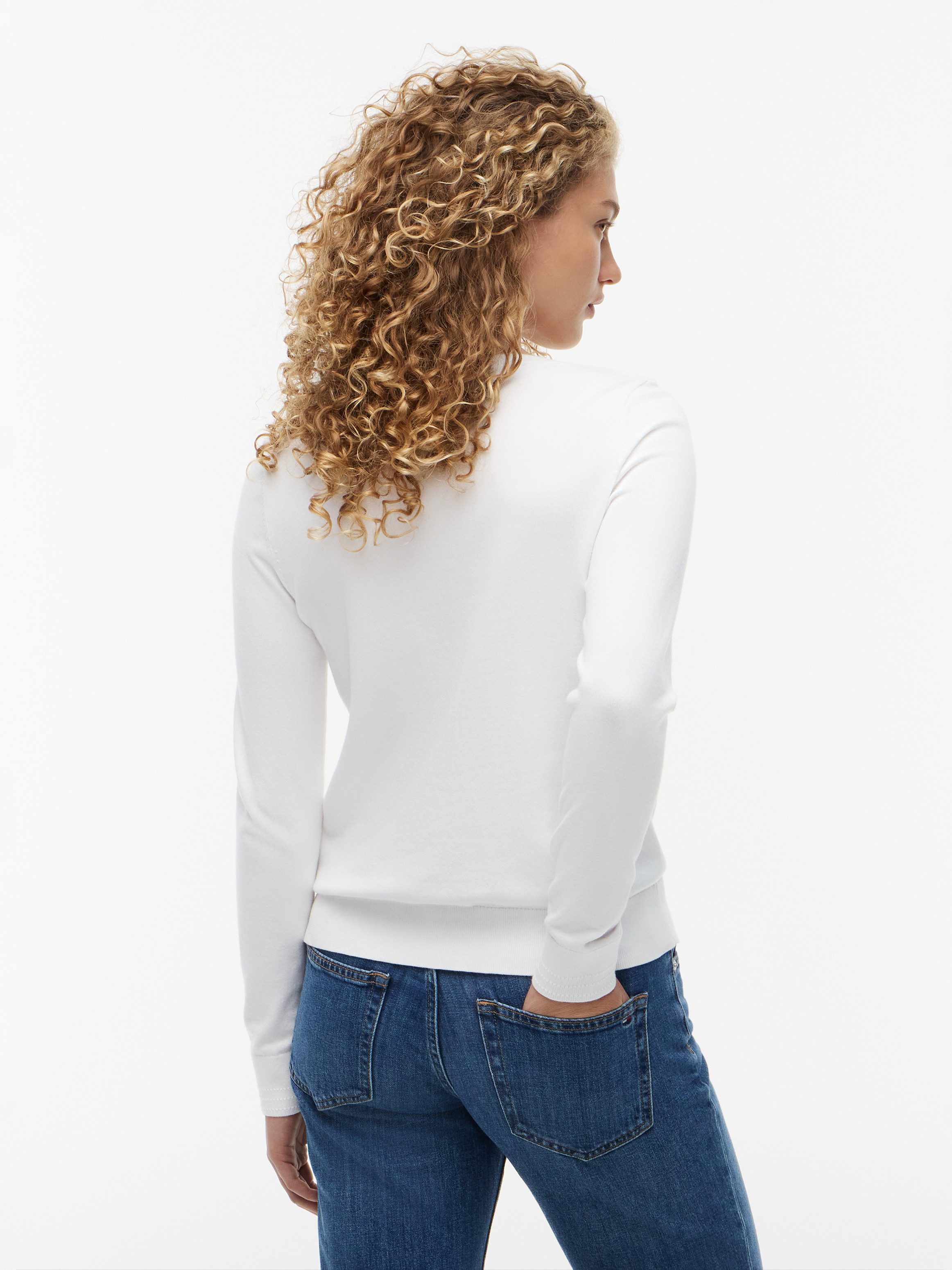 Tommy Hilfiger Strickpullover CO JERSEY STITCH V-NECK SWEATER mit Tommy Hilfiger Logo-Flag, U-Boot-Ausschnitt