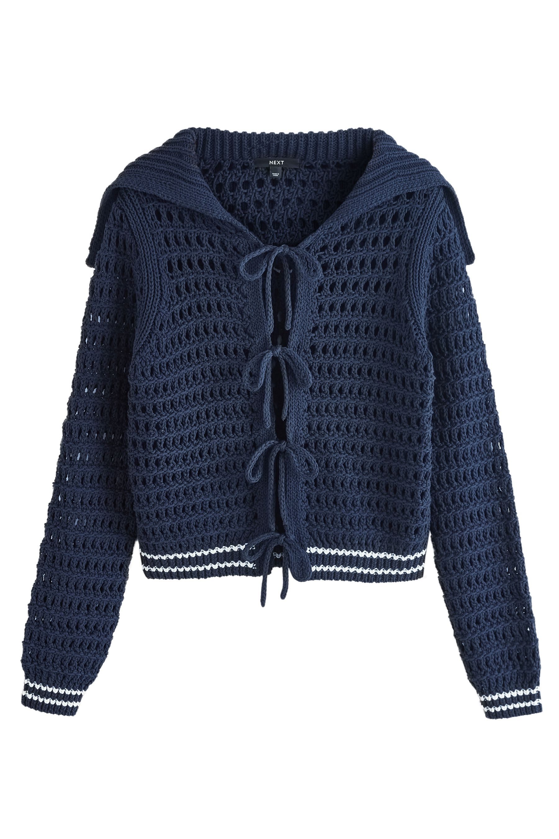 Strickjacke Strickjacke mit Matrosenkragen + Mesh