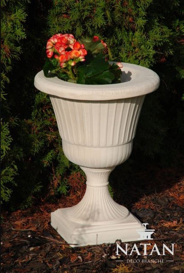 Garten JVmoebel Terrasse Vase Figuren Blumenkorb Skulptur Gefäss Blumen Dalia