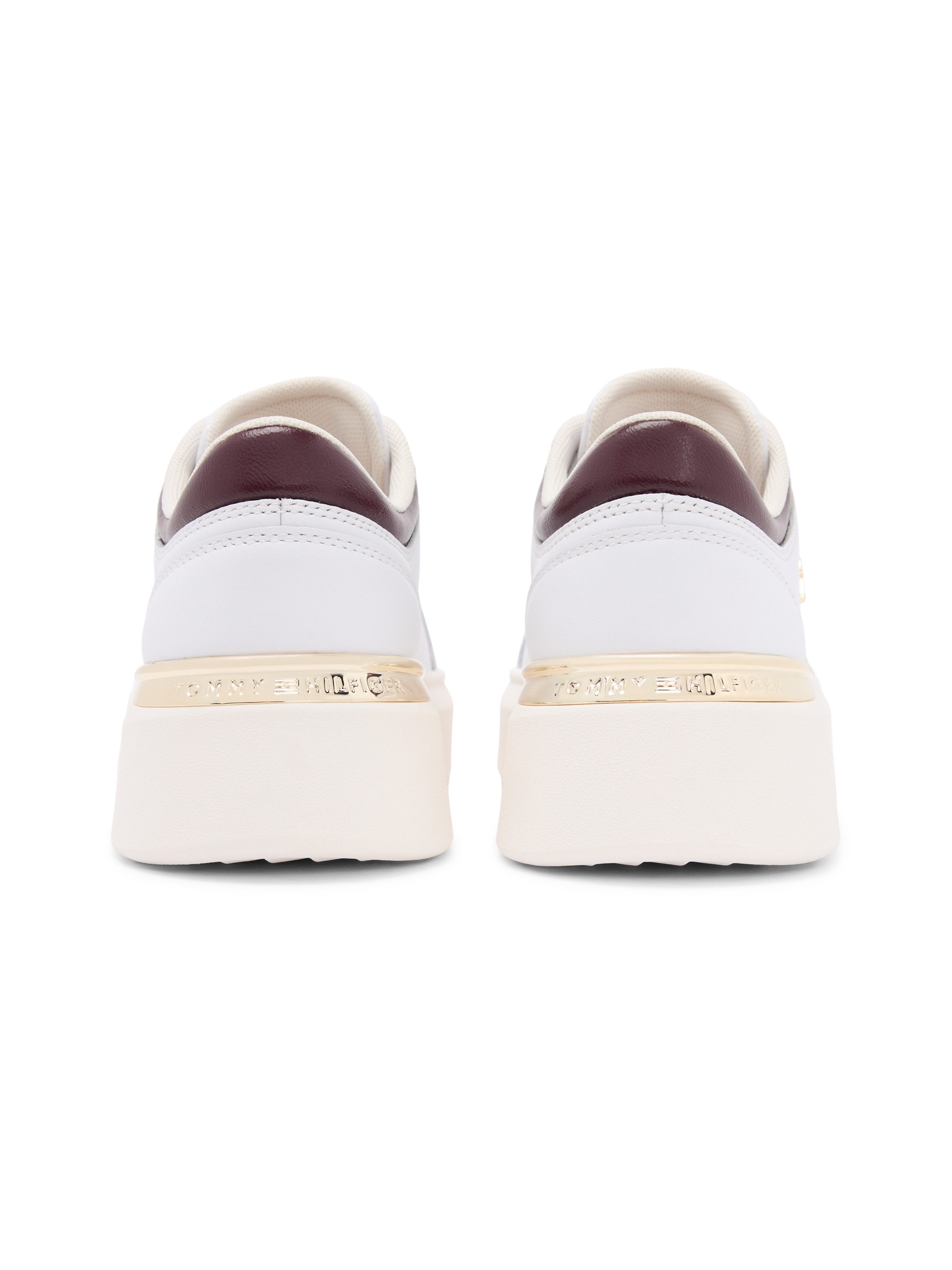 Tommy Hilfiger SHINY LEATHER PLATFORM SNEAKER Plateausneaker, Halbschuh, Schnürer mit Besatz in Metallicoptik an der Ferse