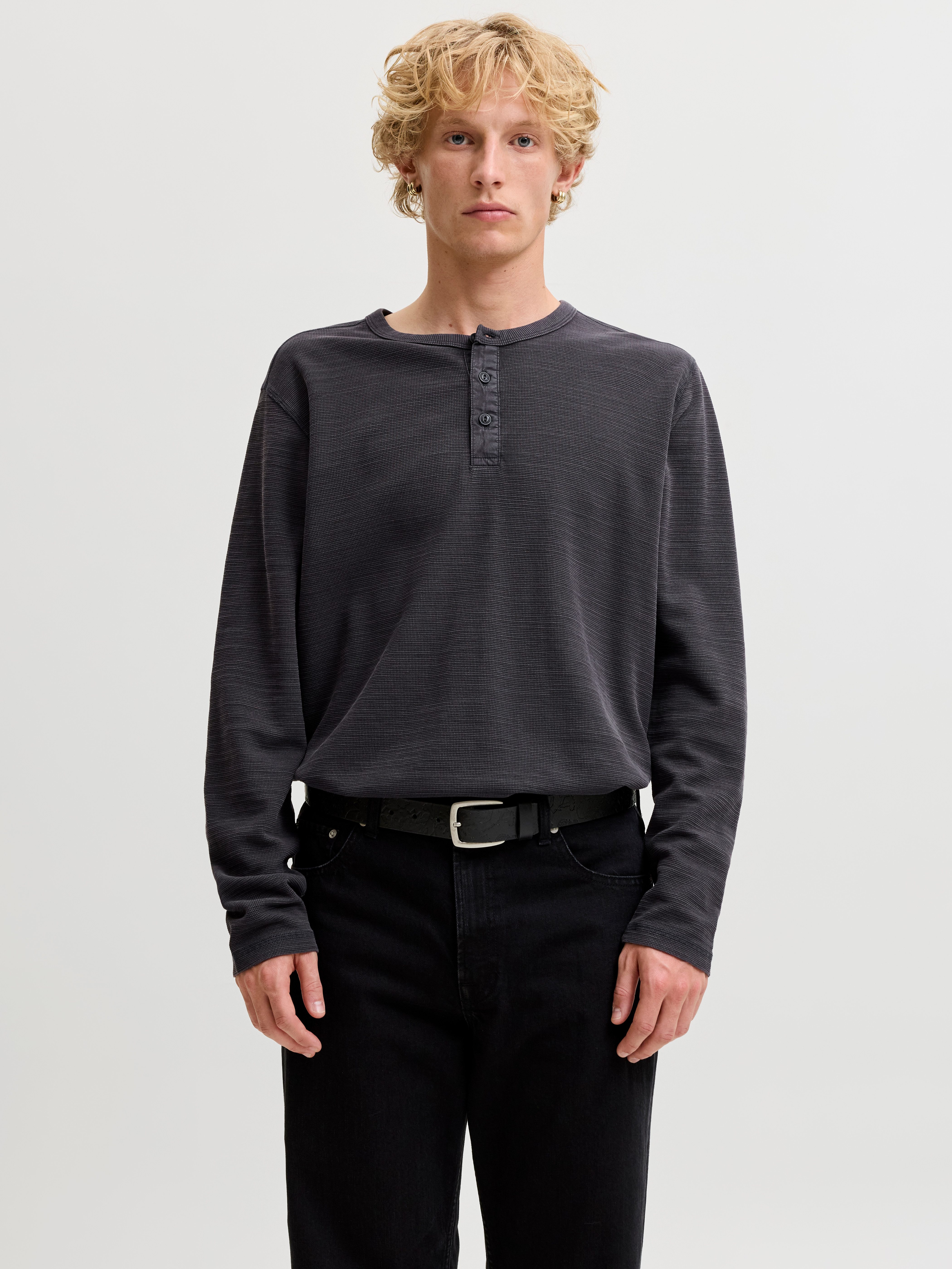 Jack & Jones Langarmshirt JPRBLUAARON LS HENLEY TEE Baumwollmischung, regular fit