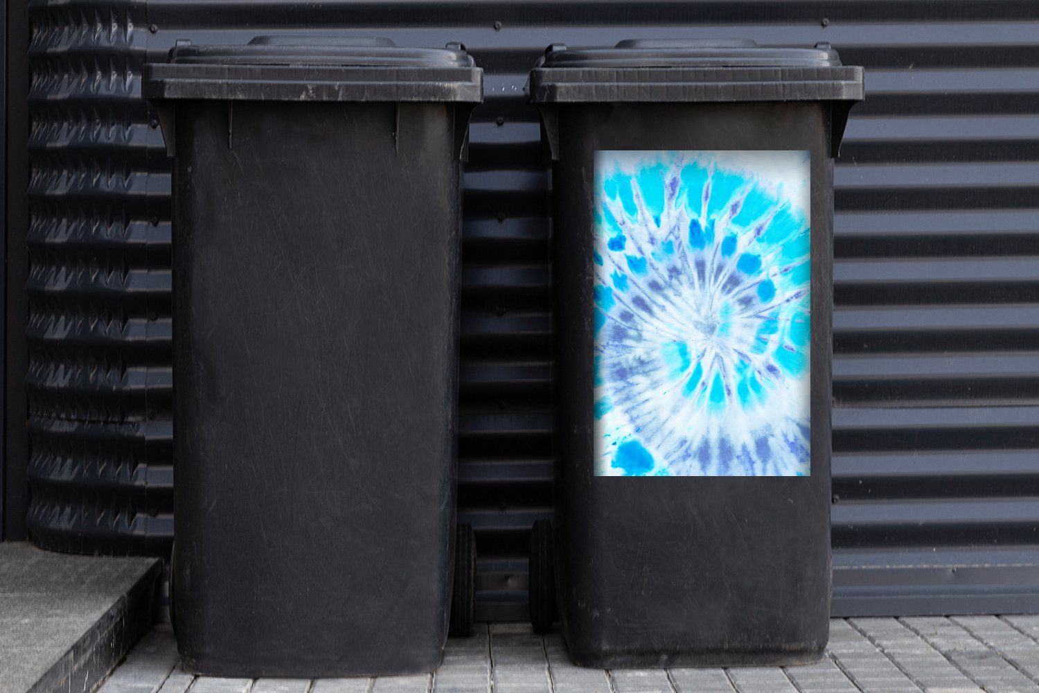 MuchoWow Wandsticker St), (1 Mülleimer-aufkleber, Krawattenfärbung Blau Farbe Container, Abfalbehälter - - Sticker, Mülltonne