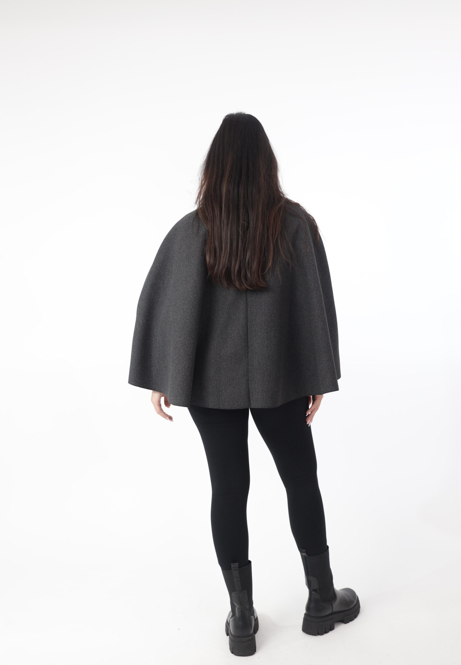 Elara Poncho Jacke