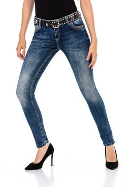 Cipo & Baxx Bequeme Jeans mit Steinchenbesatz und Markenstickerei