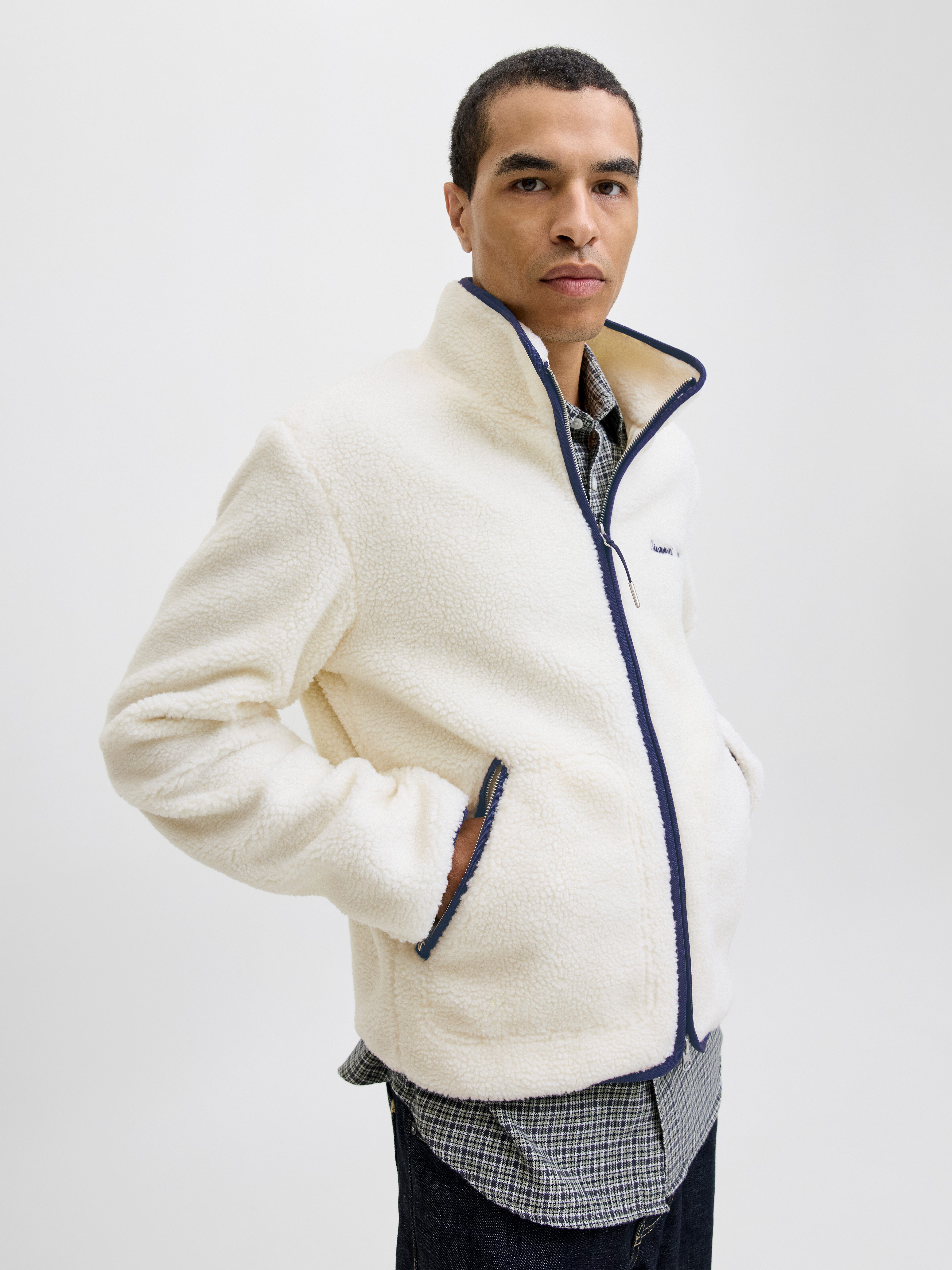 Jack & Jones Kurzjacke JORNORREBRO TEDDY günstig online kaufen