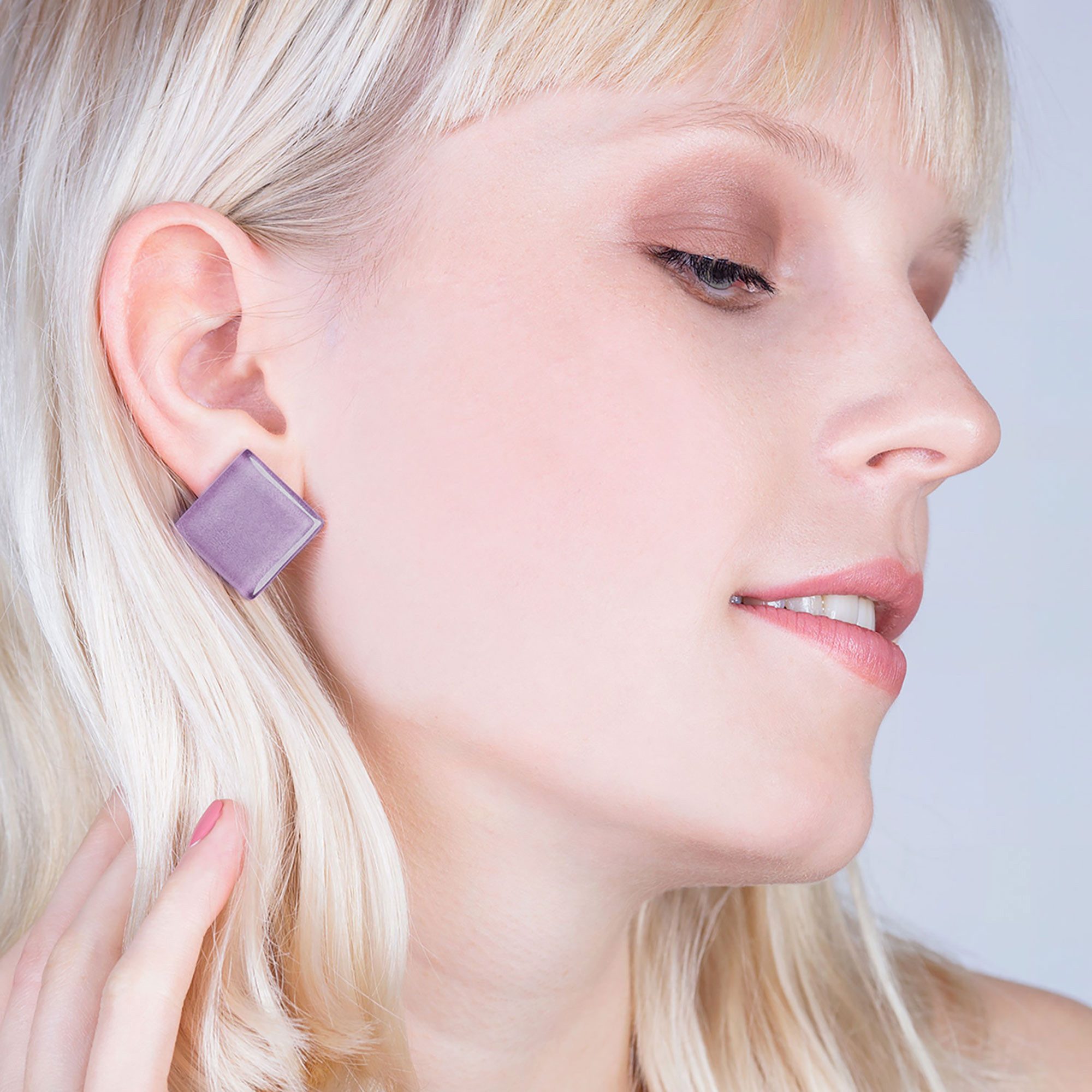 ALEXASCHA Paar Ohrstecker Quadratische Statement Ohrringe aus Glas • handgemacht