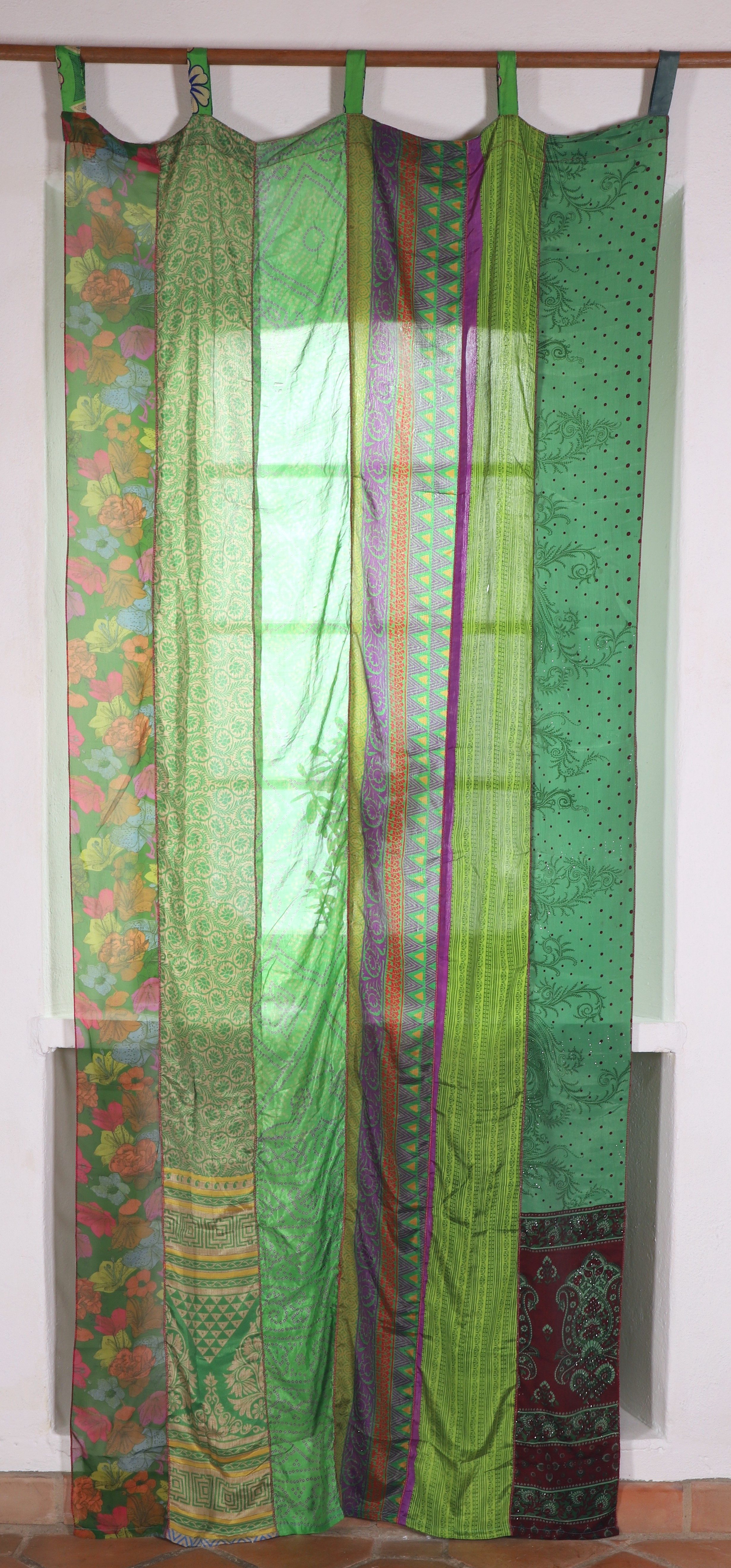 Guru-Shop Vorhang Seidiger Vorhang (1 Stk) Gardine aus Patchwork..