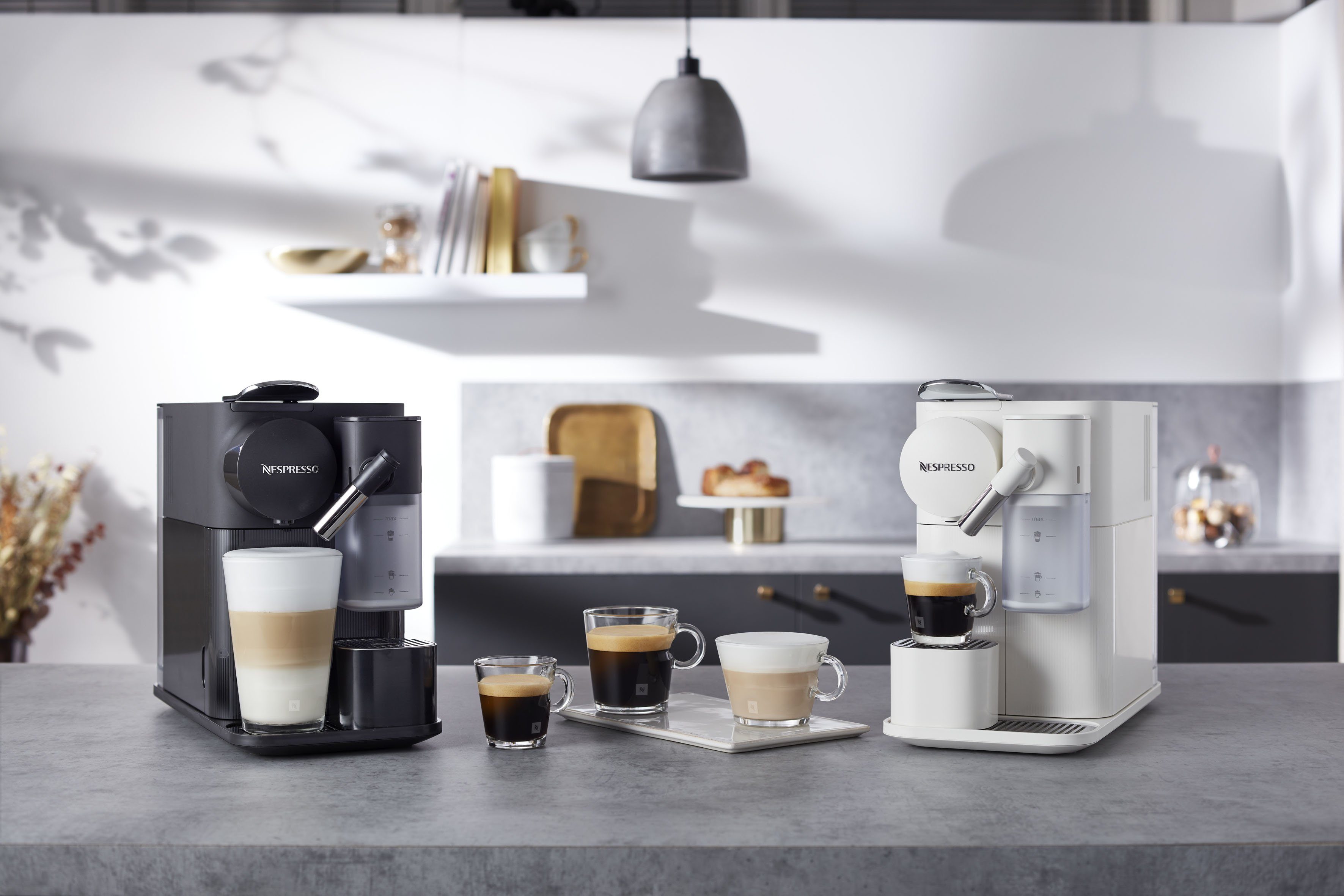 Nespresso Kapselmaschine Willkommenspaket 7 mit inkl. Lattissima von One EN510.W DeLonghi, Kapseln White,